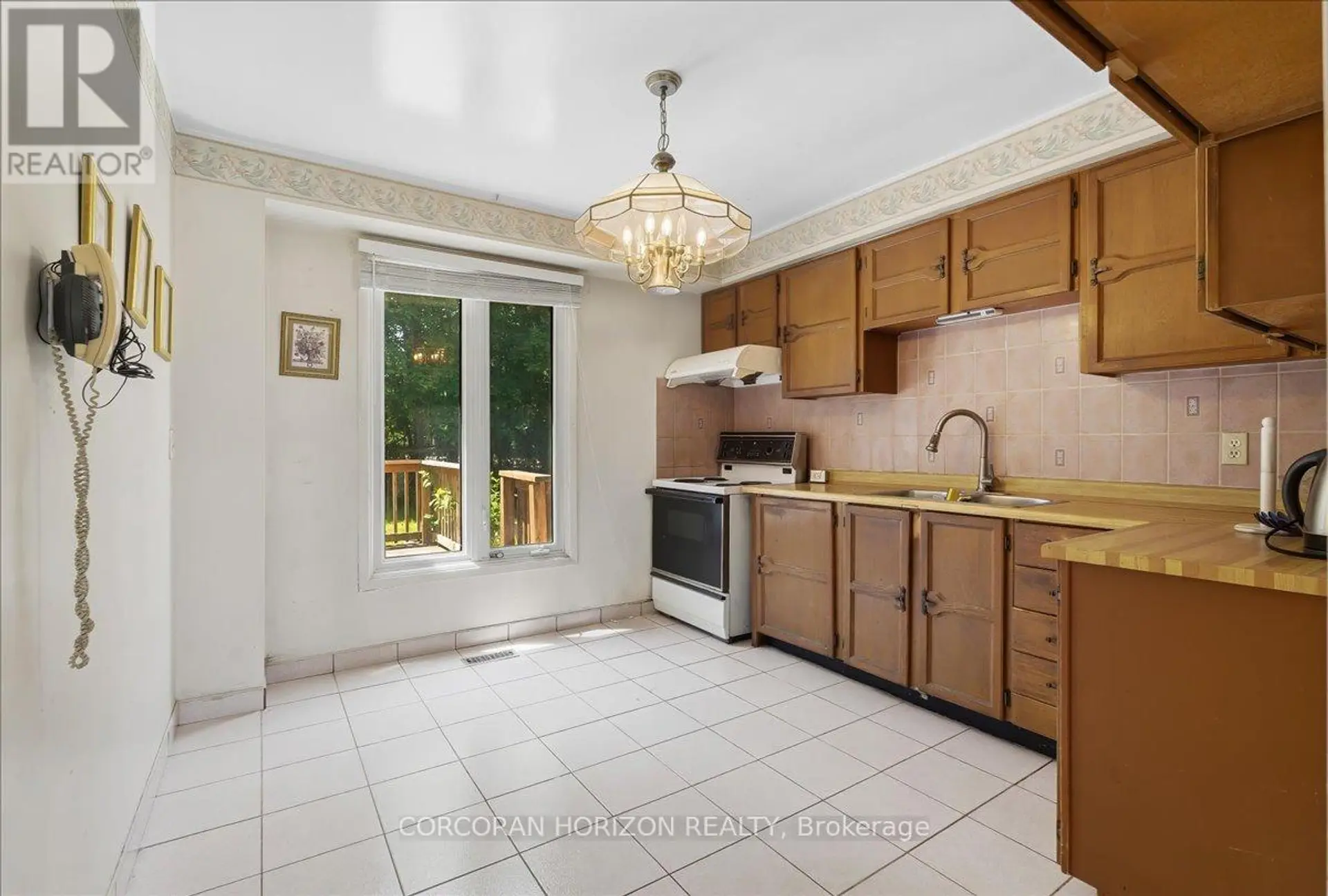 28 CHAD CRESCENT - Image 6