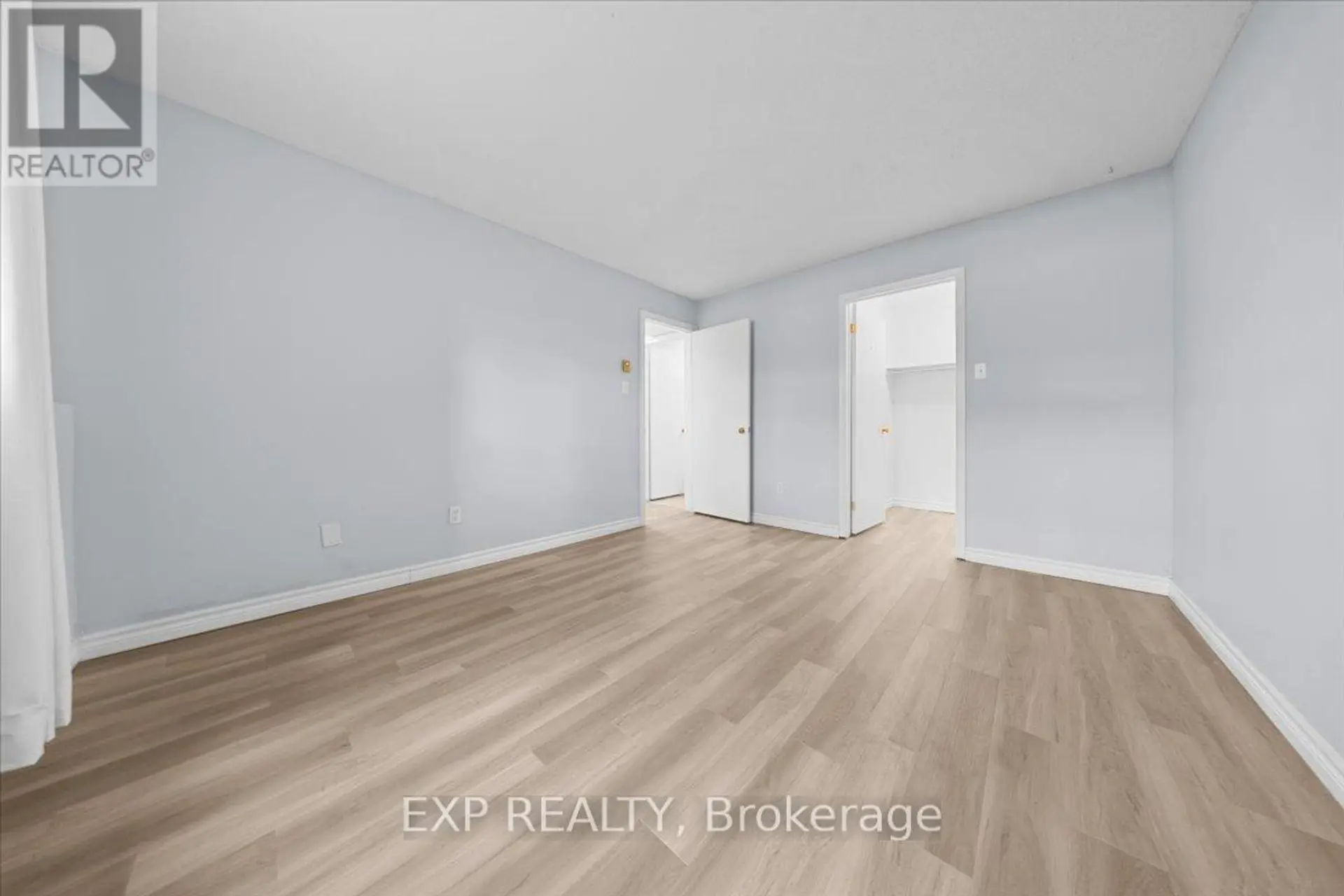 #15 268 LORRY GREENBERG DRIVE - Image 11