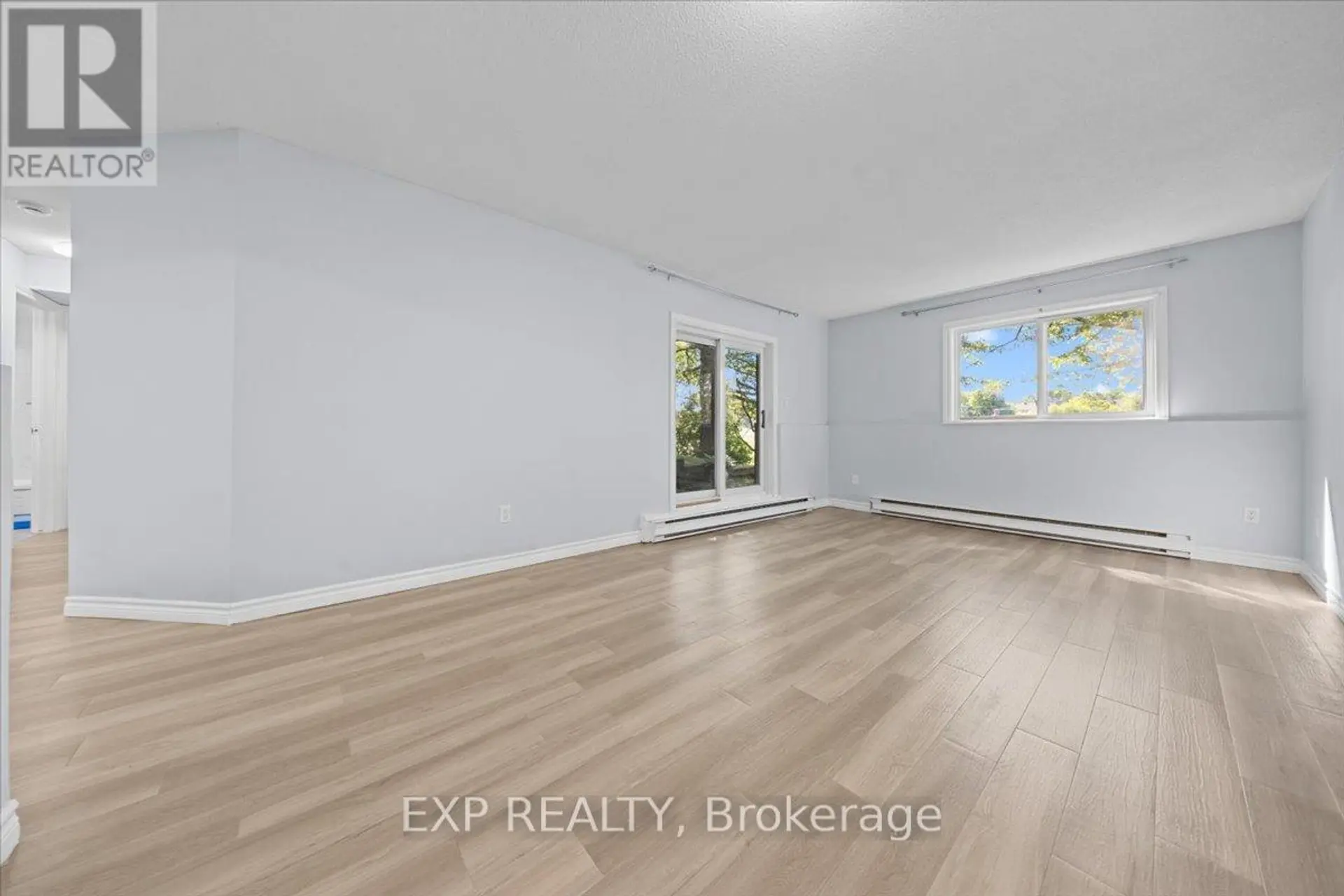 #15 268 LORRY GREENBERG DRIVE - Image 5