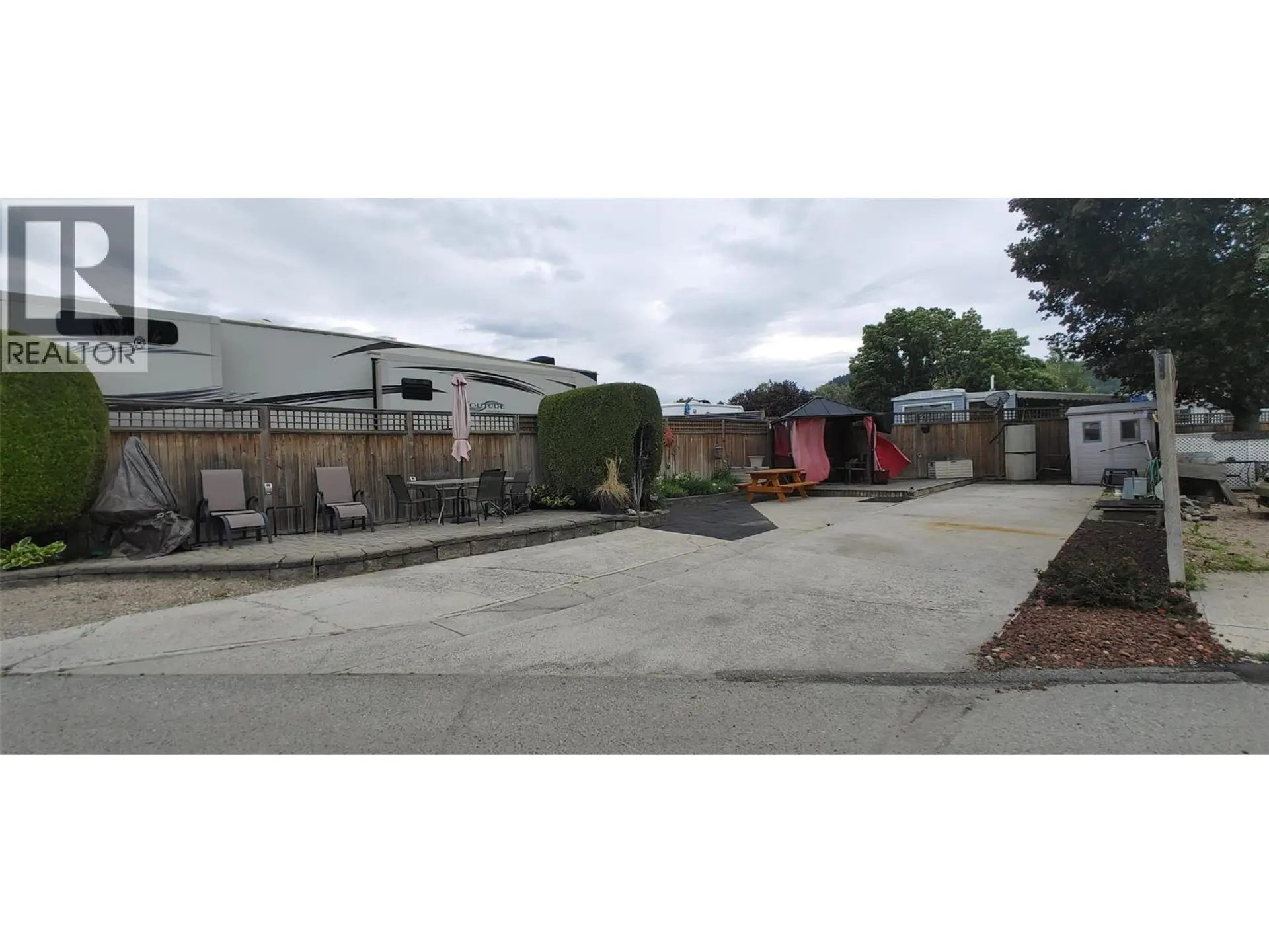 #143 415 Commonwealth Road - Image 2