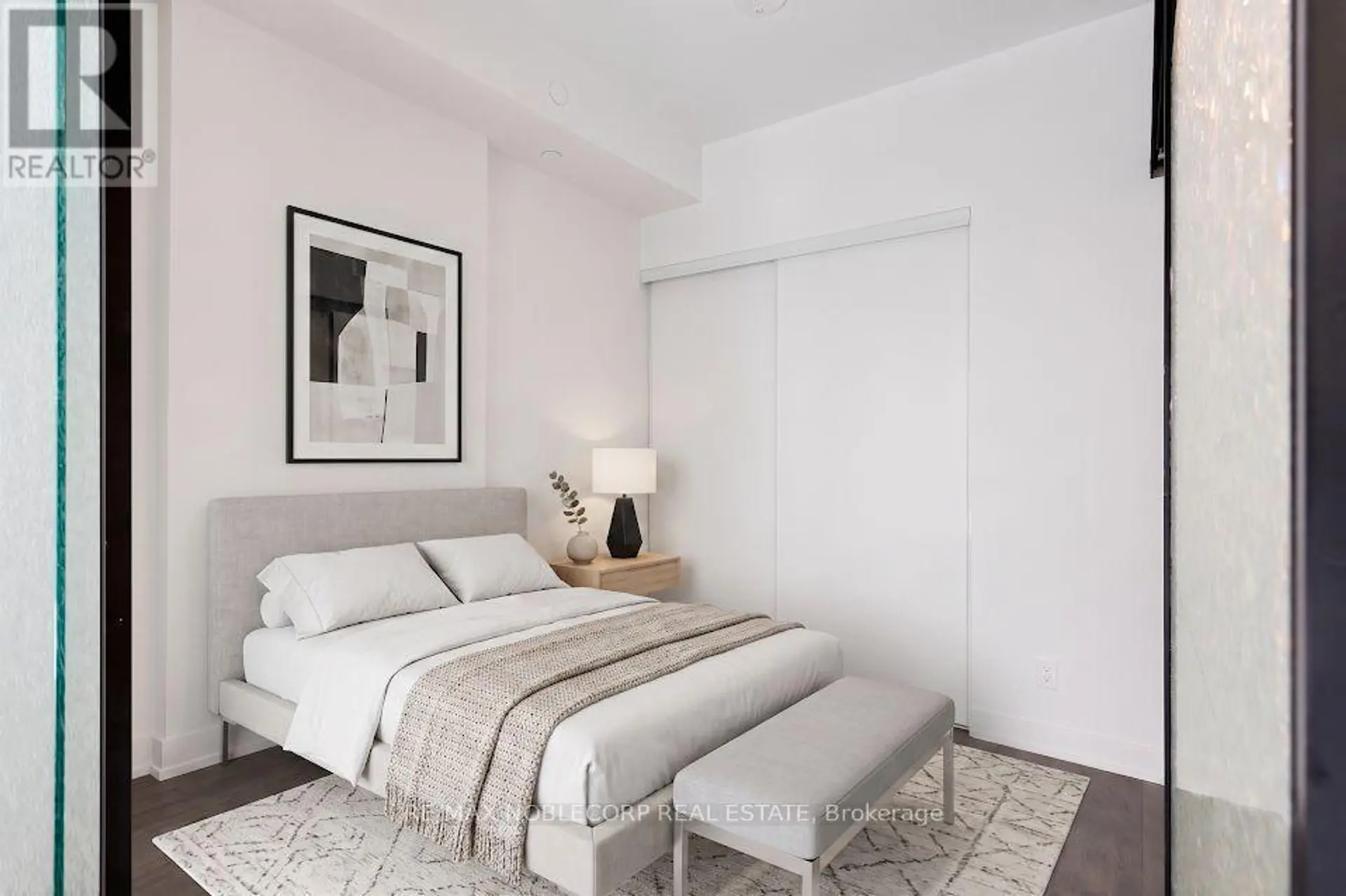 #712 108 PETER STREET - Image 10