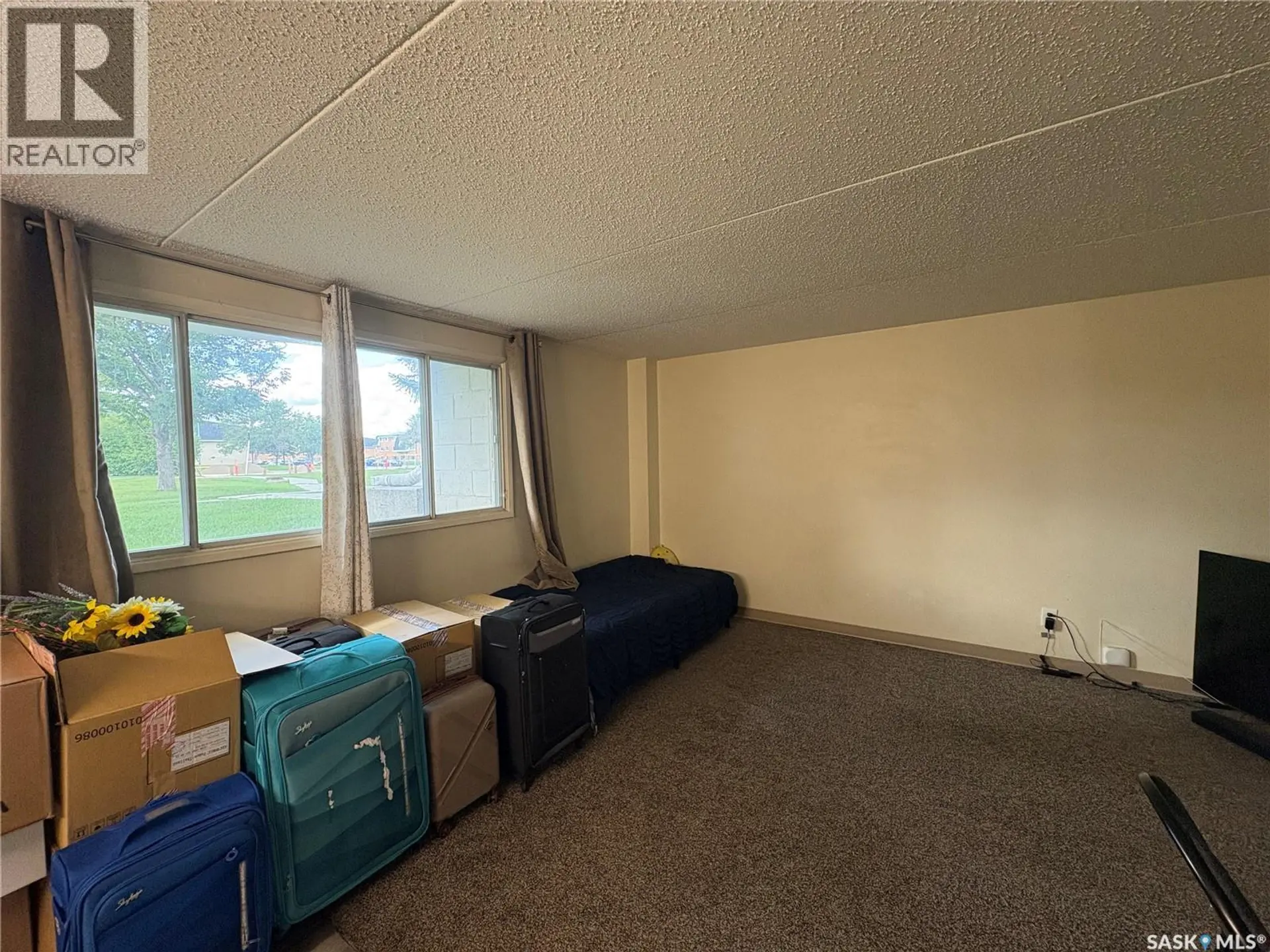 #11 35 Centennial STREET - Image 6