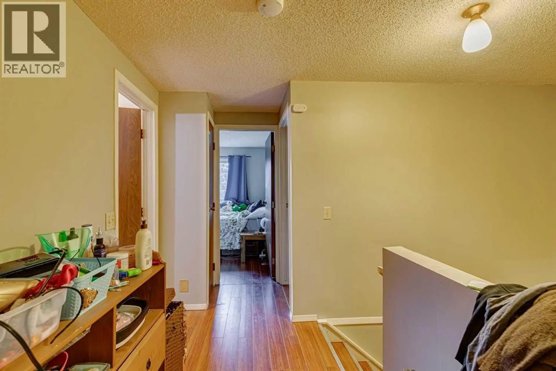 864 Queensland Drive SE - Image 15