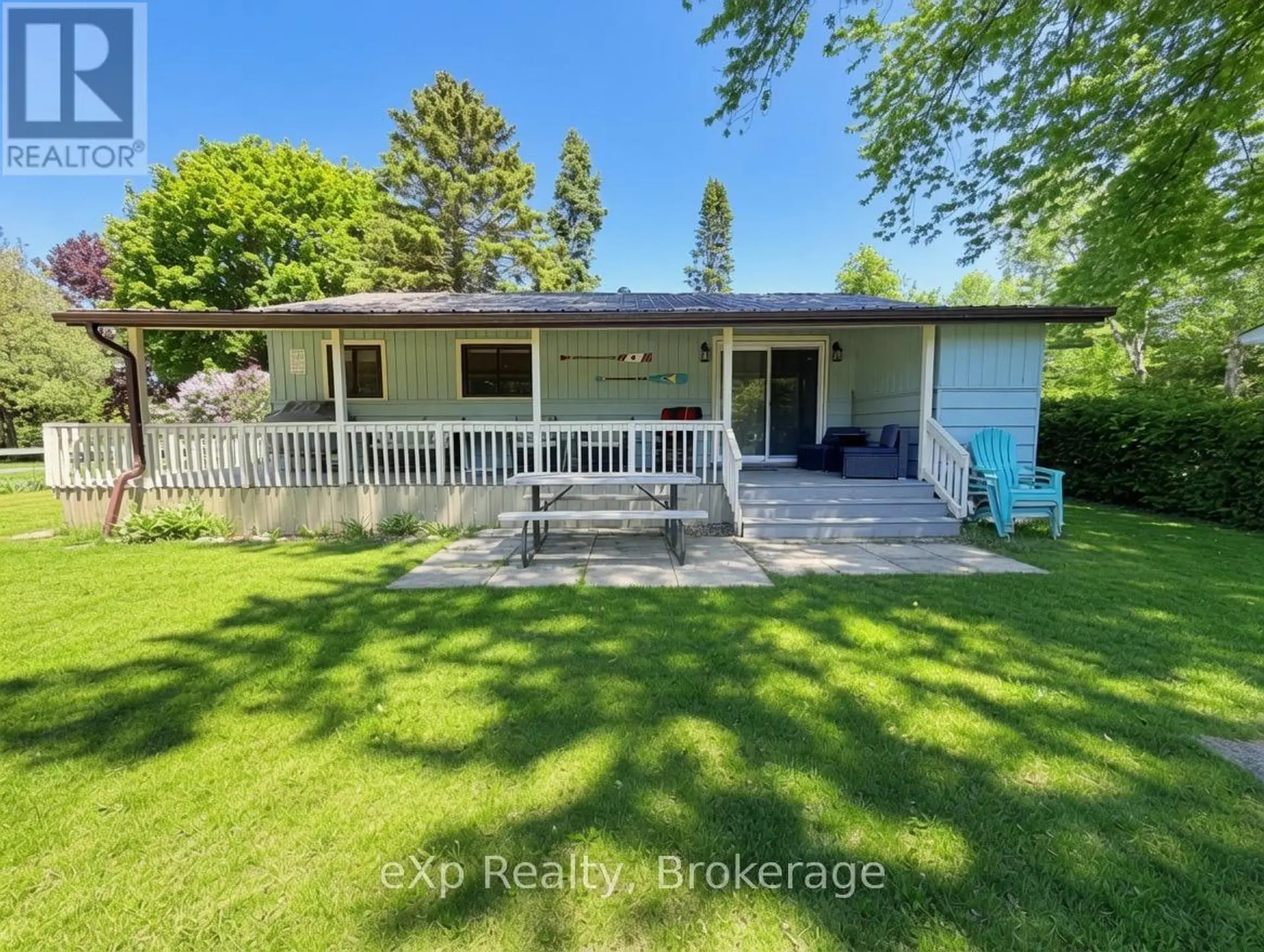 240 BAY STREET - Image 1