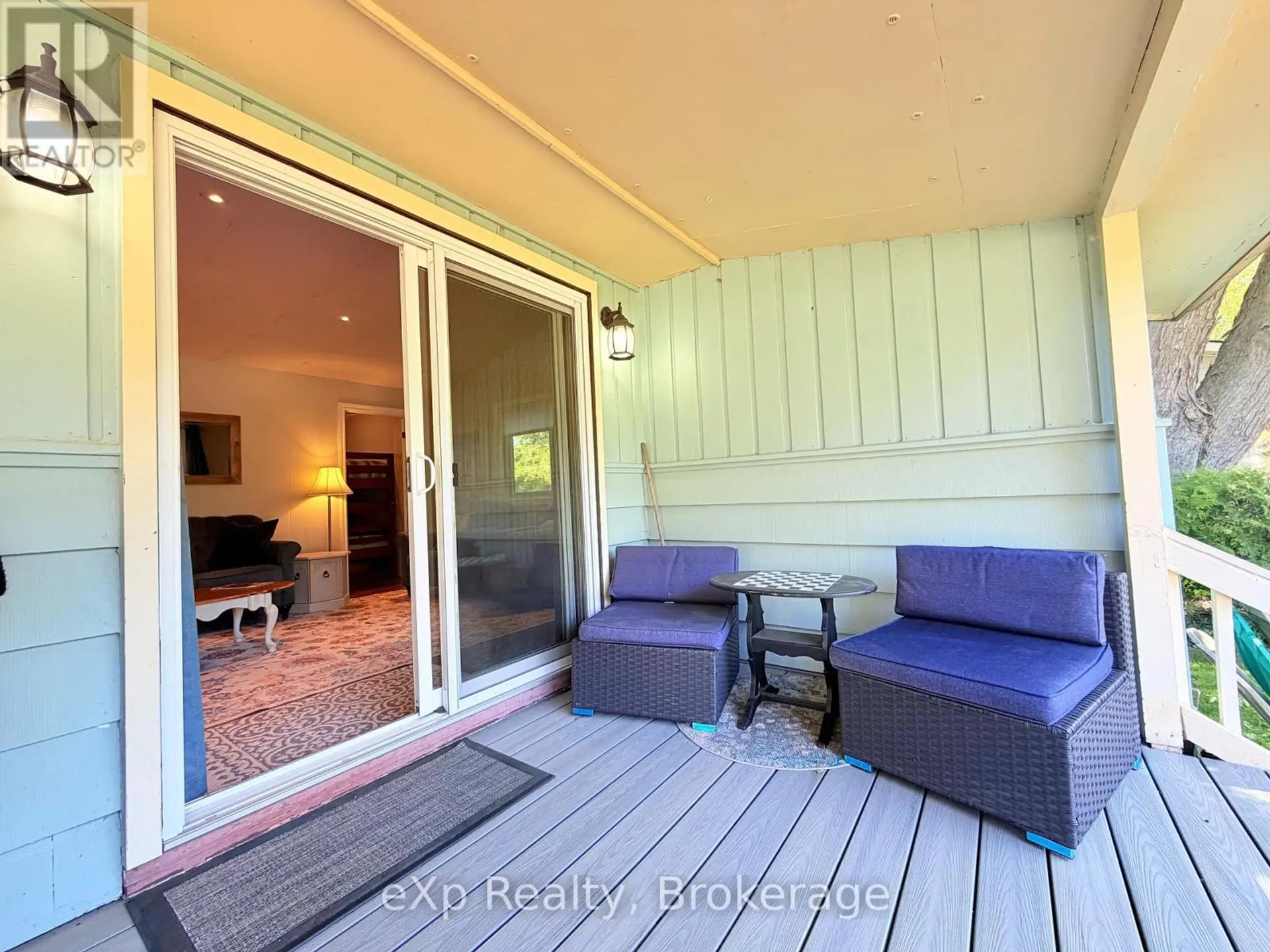 240 BAY STREET - Image 13