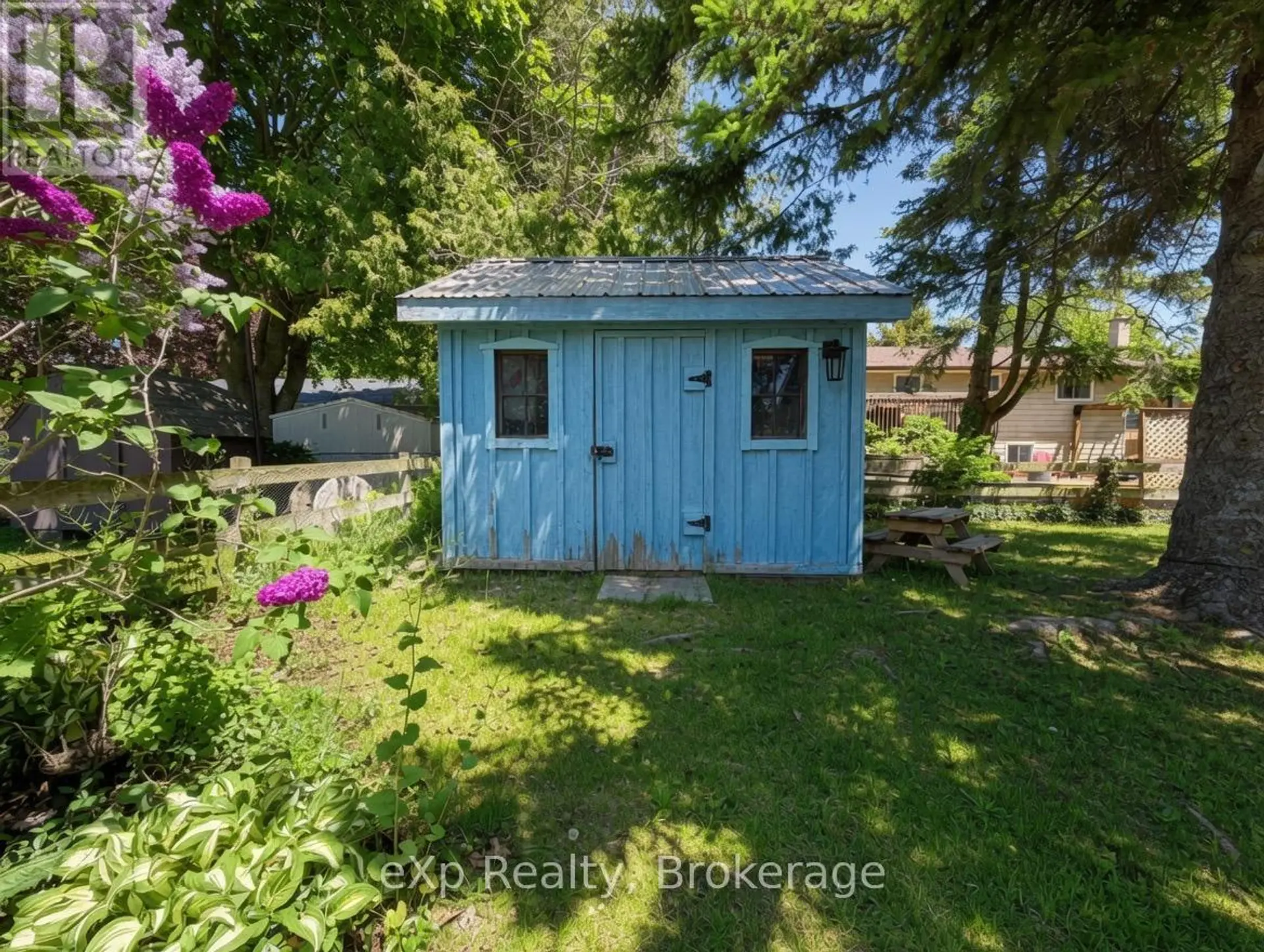 240 BAY STREET - Image 15