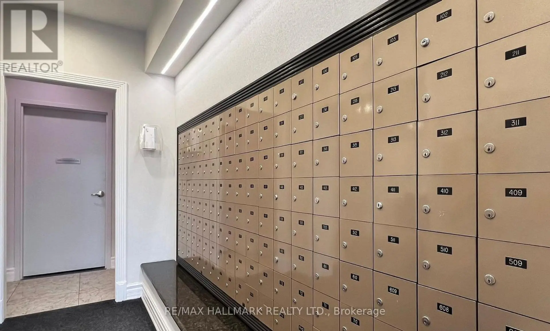 #215 3 ELLESMERE STREET - Image 19
