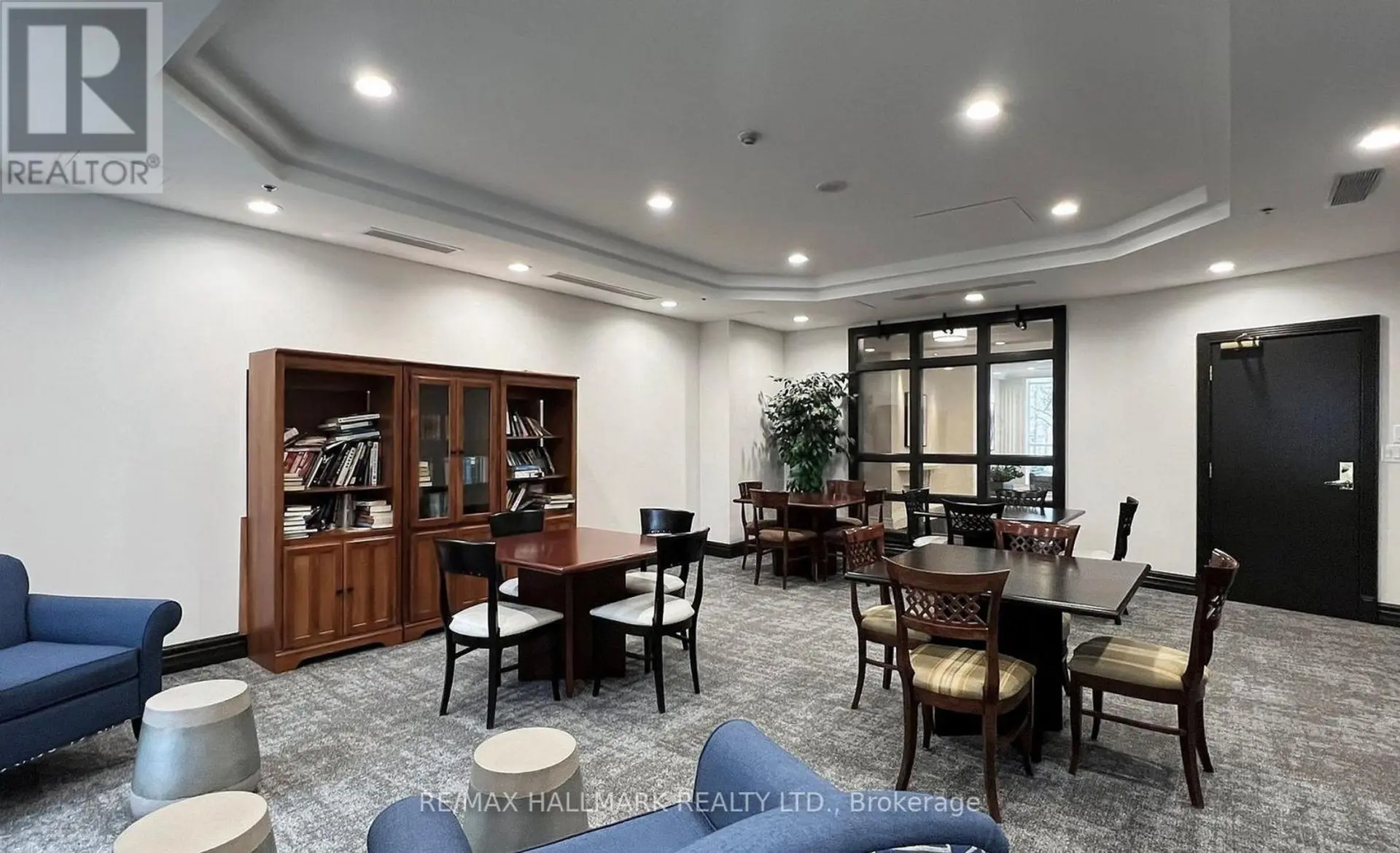 #215 3 ELLESMERE STREET - Image 10