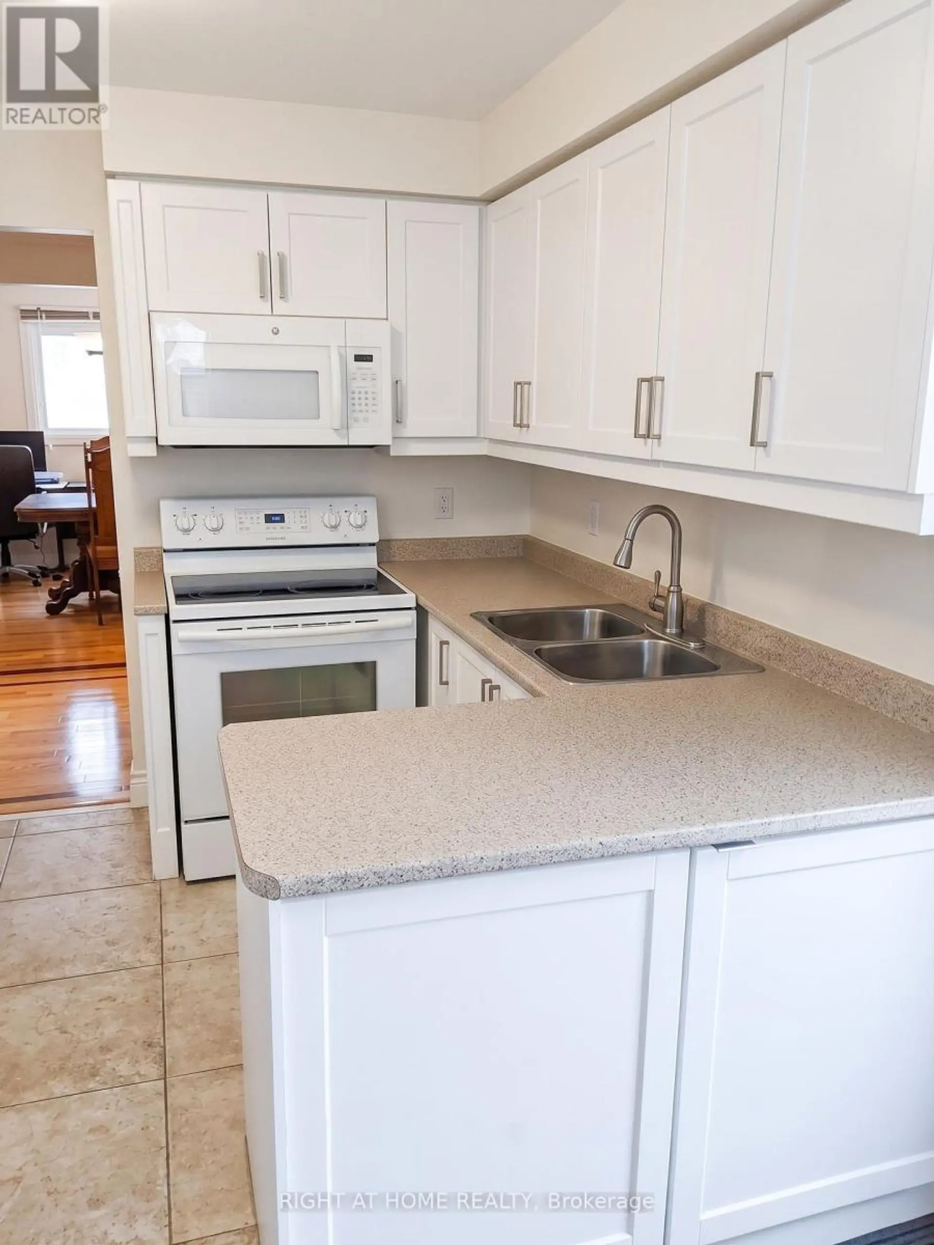 505 LONDON ROAD - Image 3
