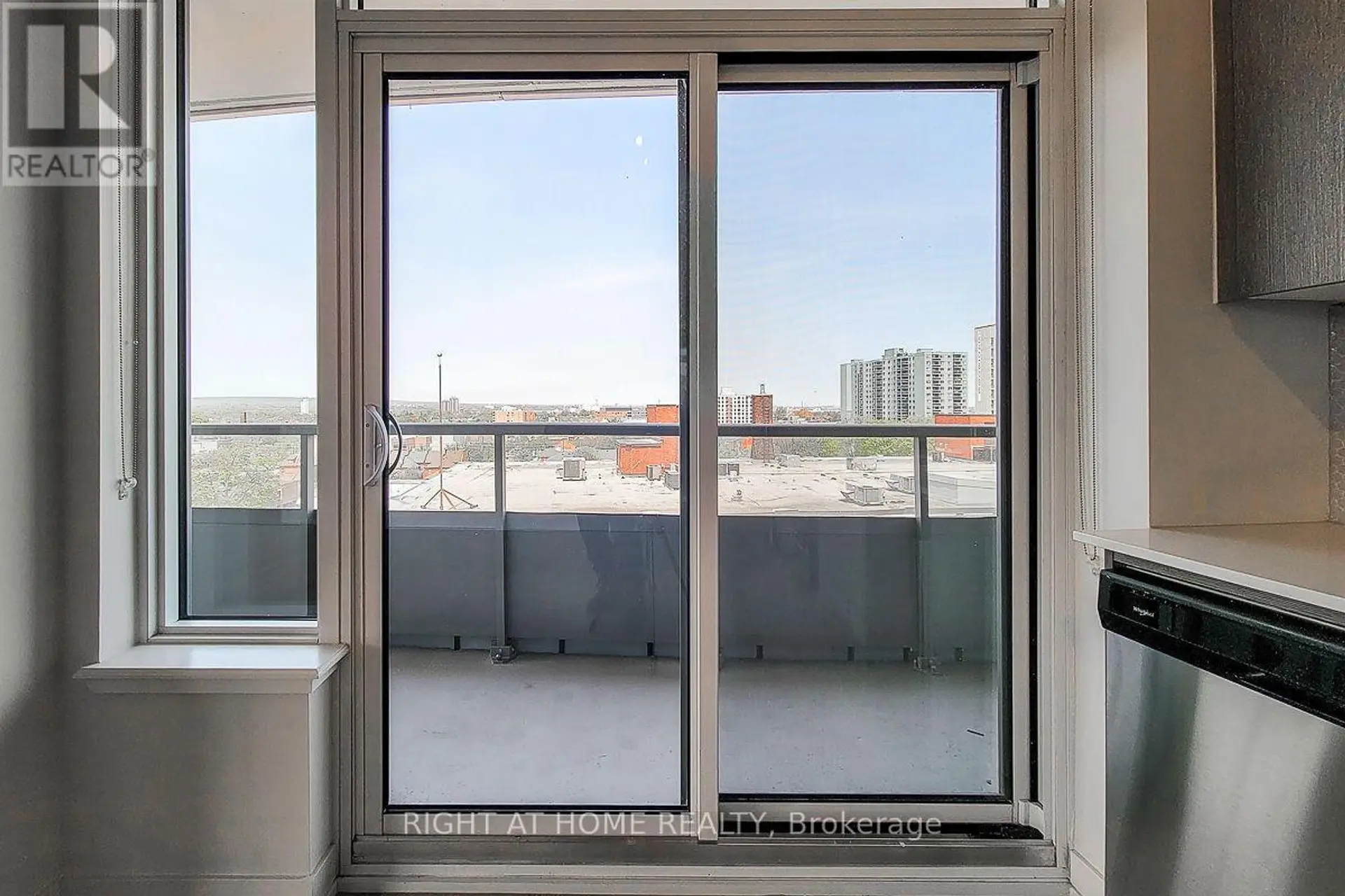 #817 212 KING WILLIAM STREET - Image 4