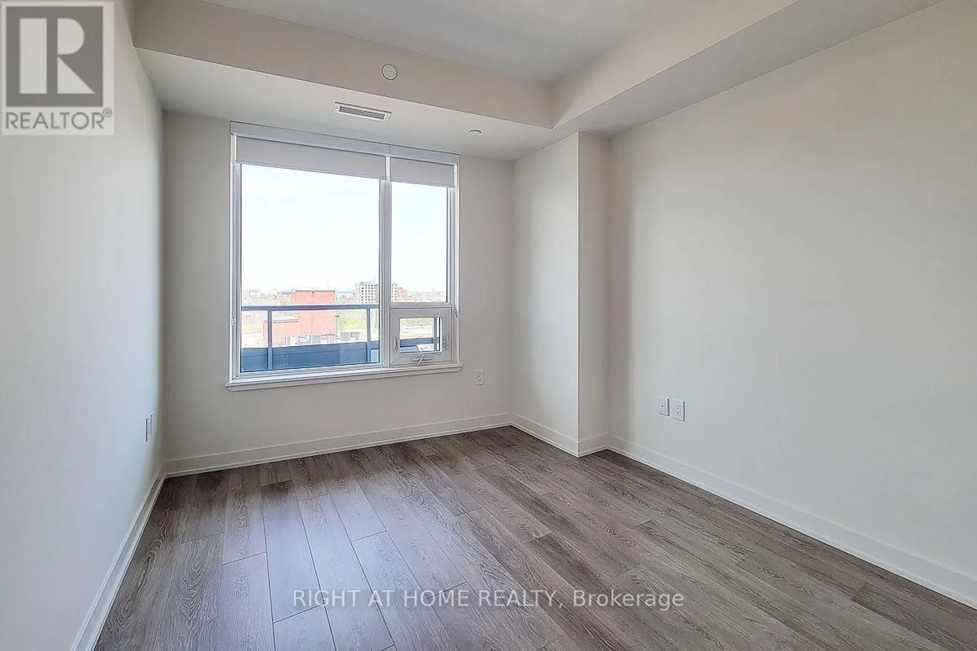 #817 212 KING WILLIAM STREET - Image 7