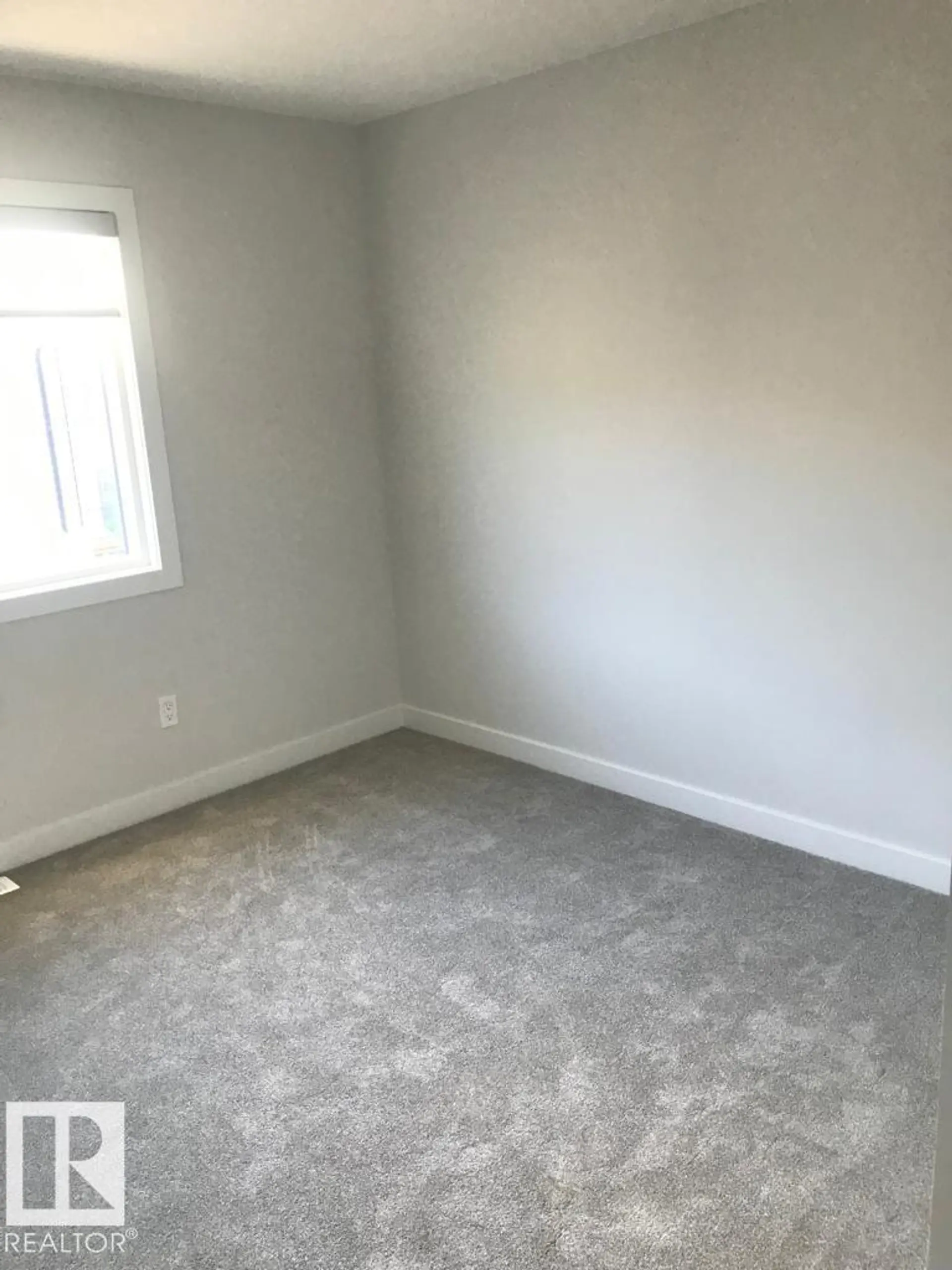#10 2803 14 AV NW - Image 16