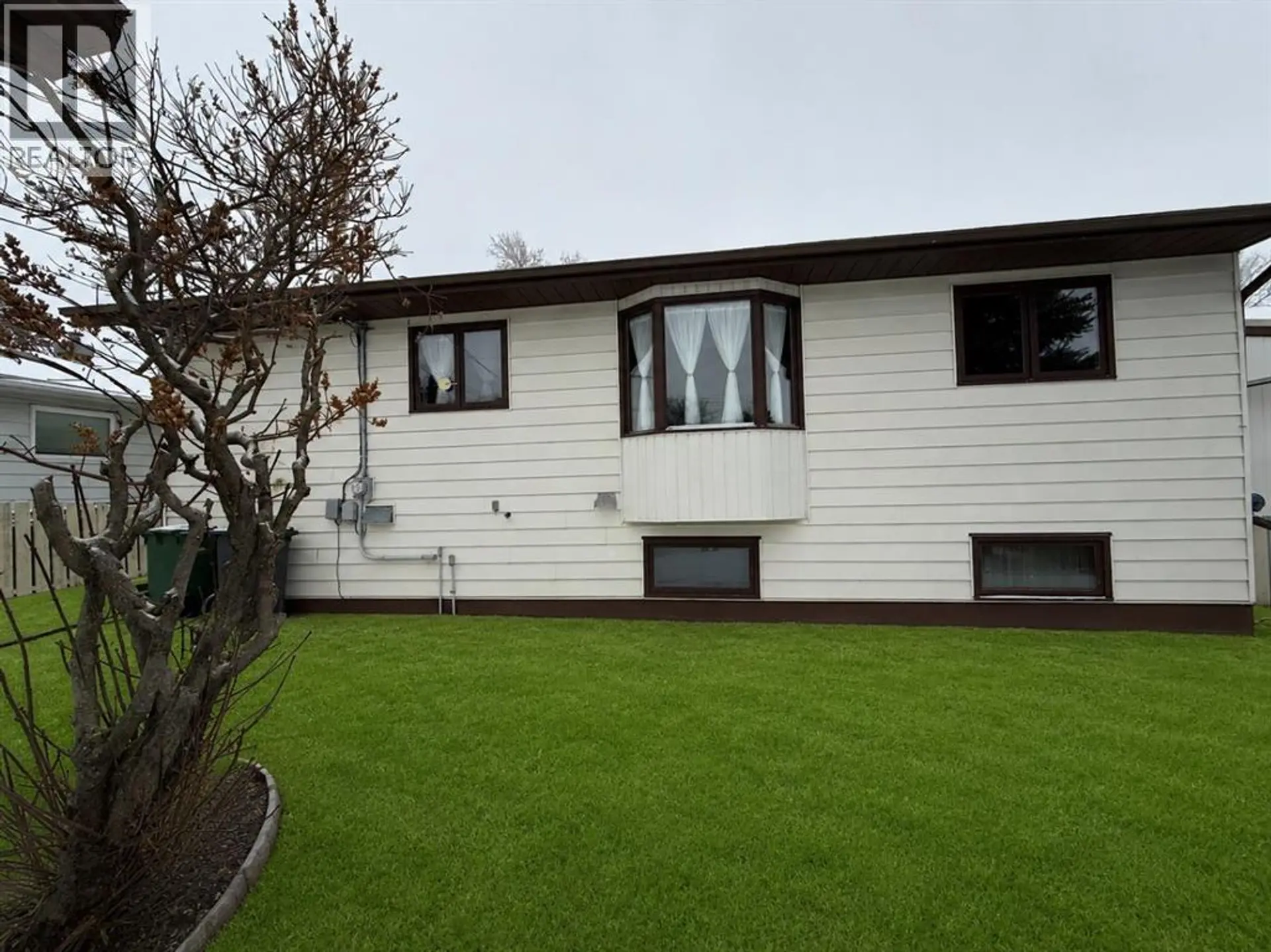 5112 55 Ave - Image 15