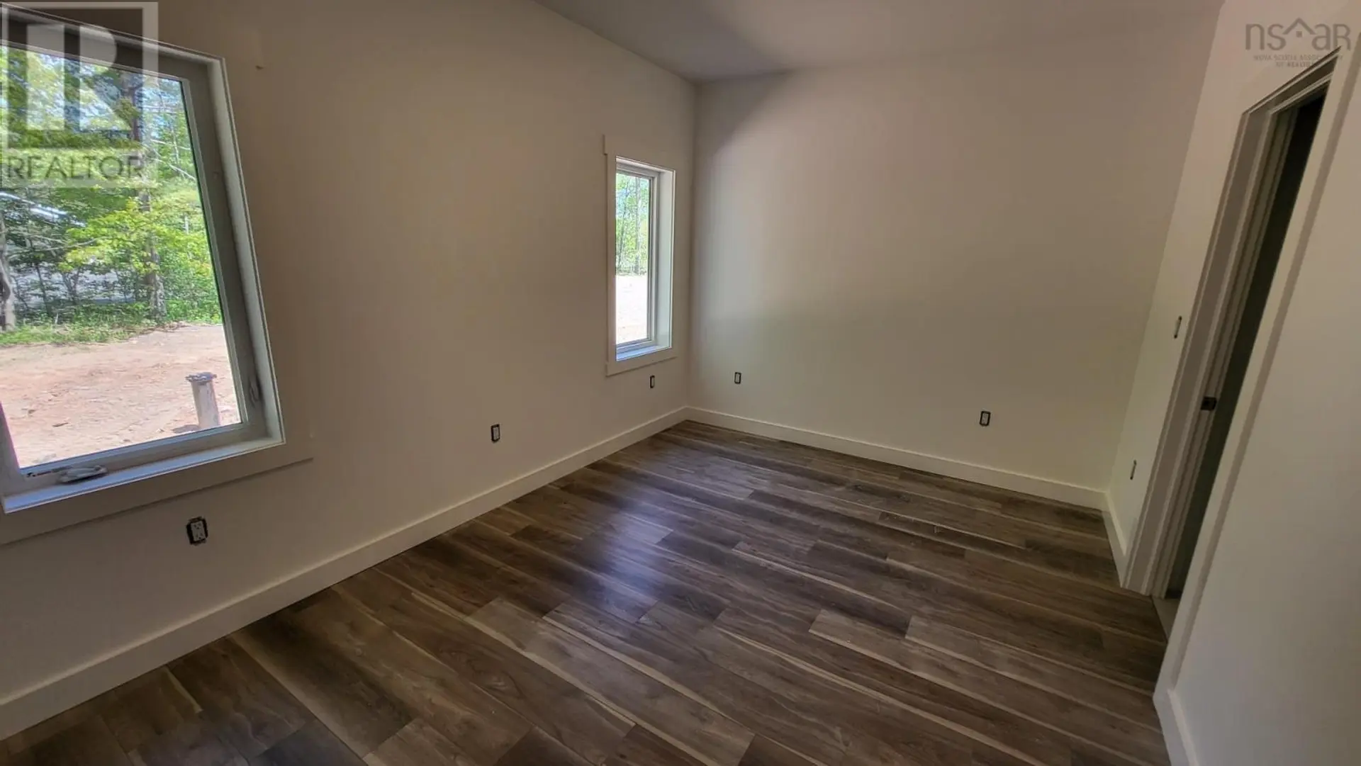 1435 Princess Crescent - Image 11