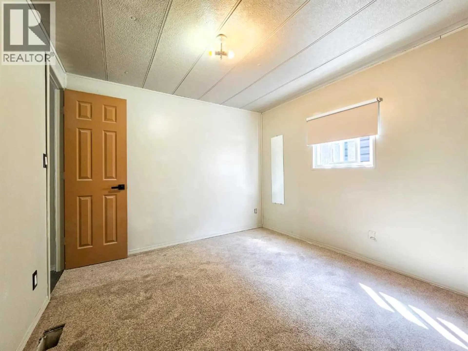 6726 17 Avenue - Image 11