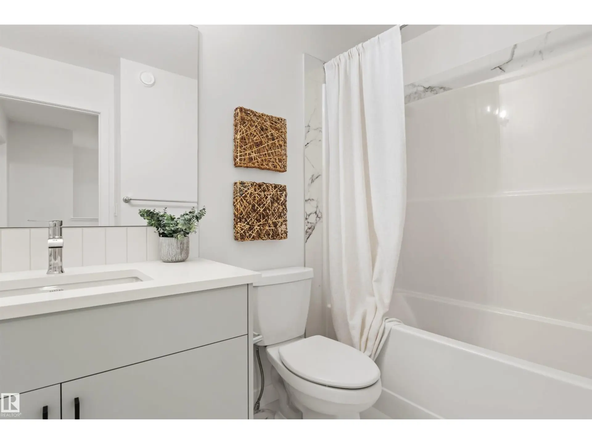 5730 HAWTHORN CM SW - Image 13