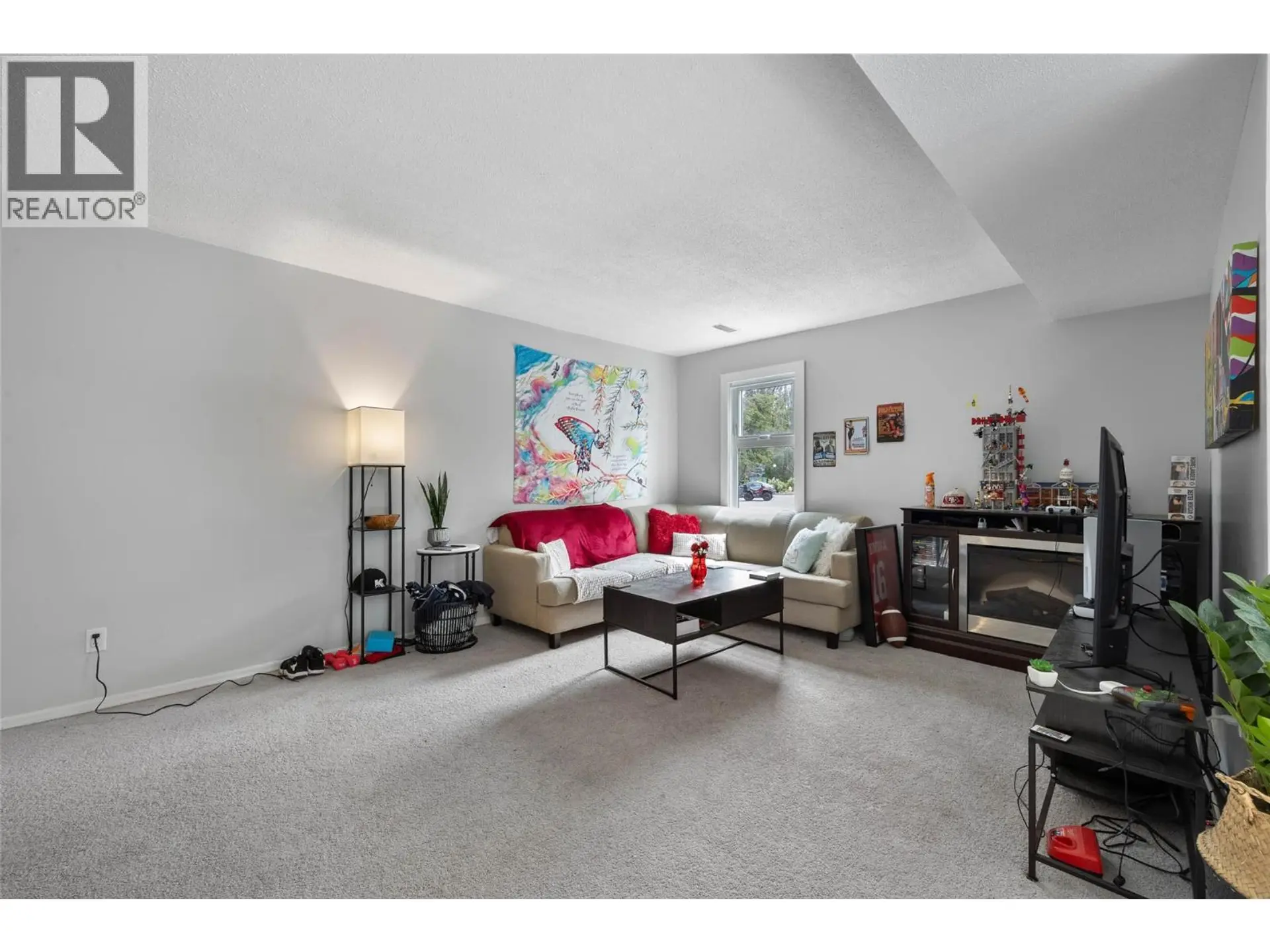 #23 1435 Summit Drive - Image 5