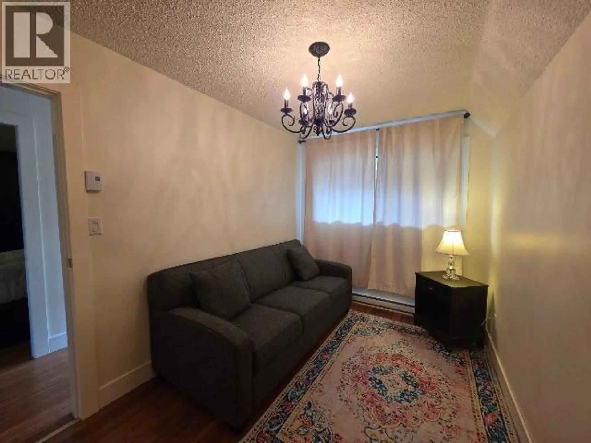 #6 4420 QUEBEC AVE - Image 8