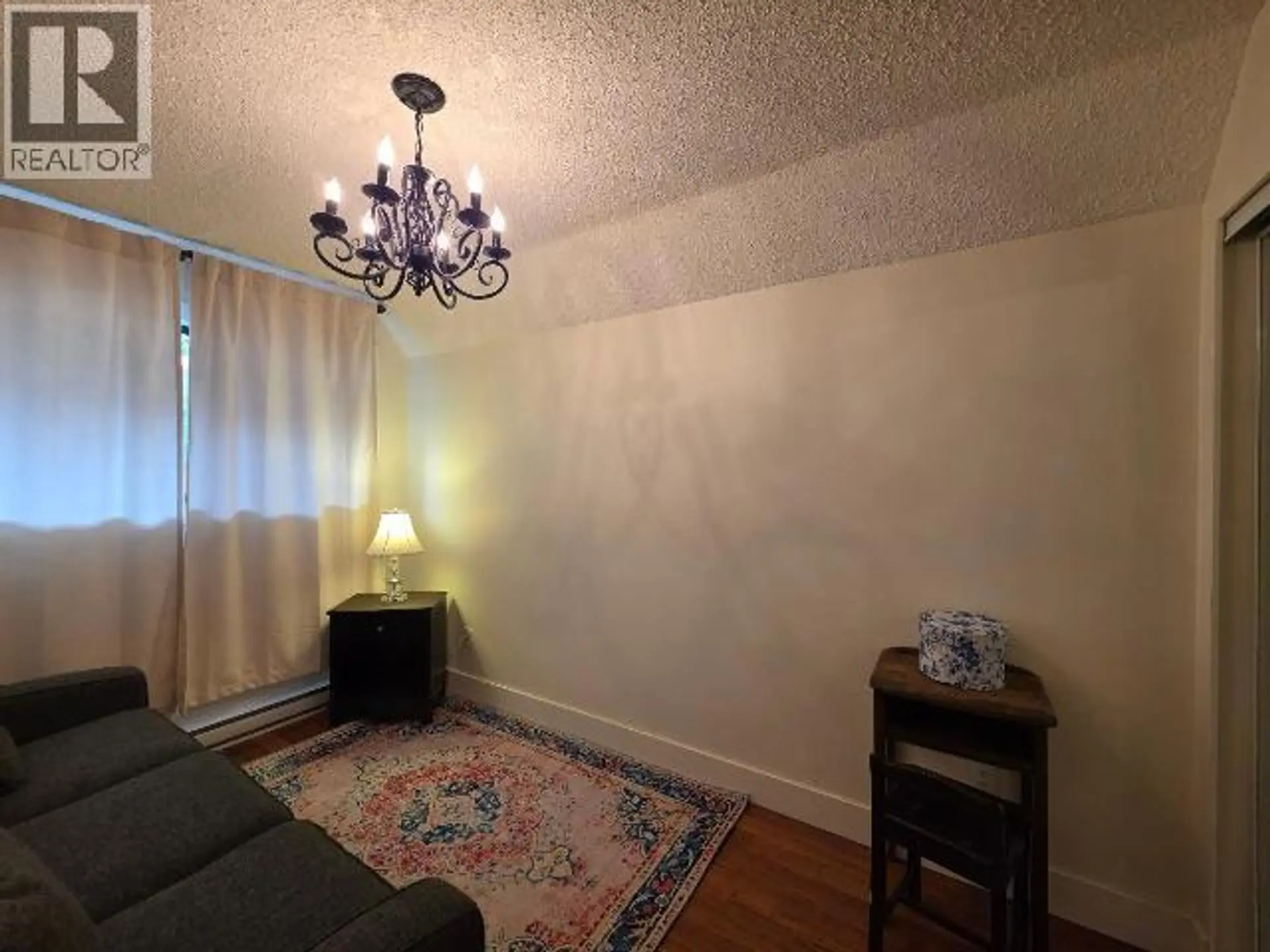 #6 4420 QUEBEC AVE - Image 9