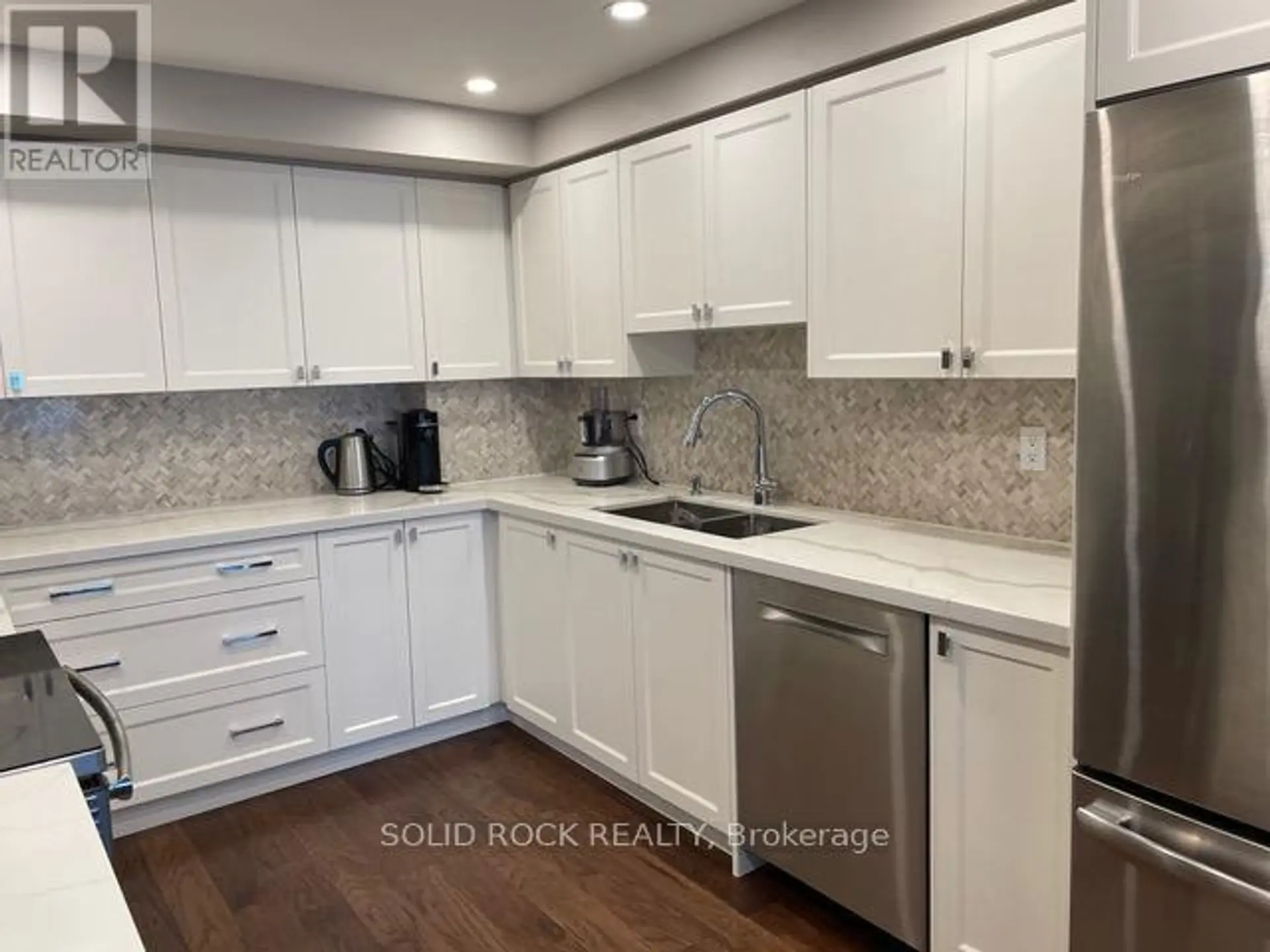#408 8 COVINGTON ROAD N - Image 9