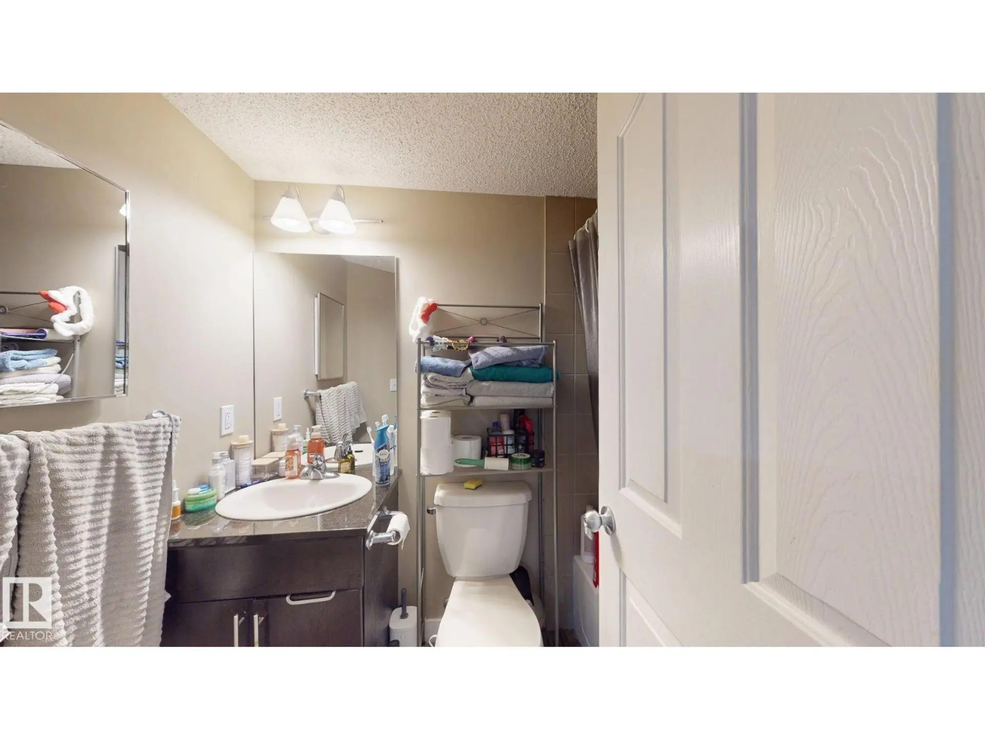 #207 11816 22 AV SW - Image 10