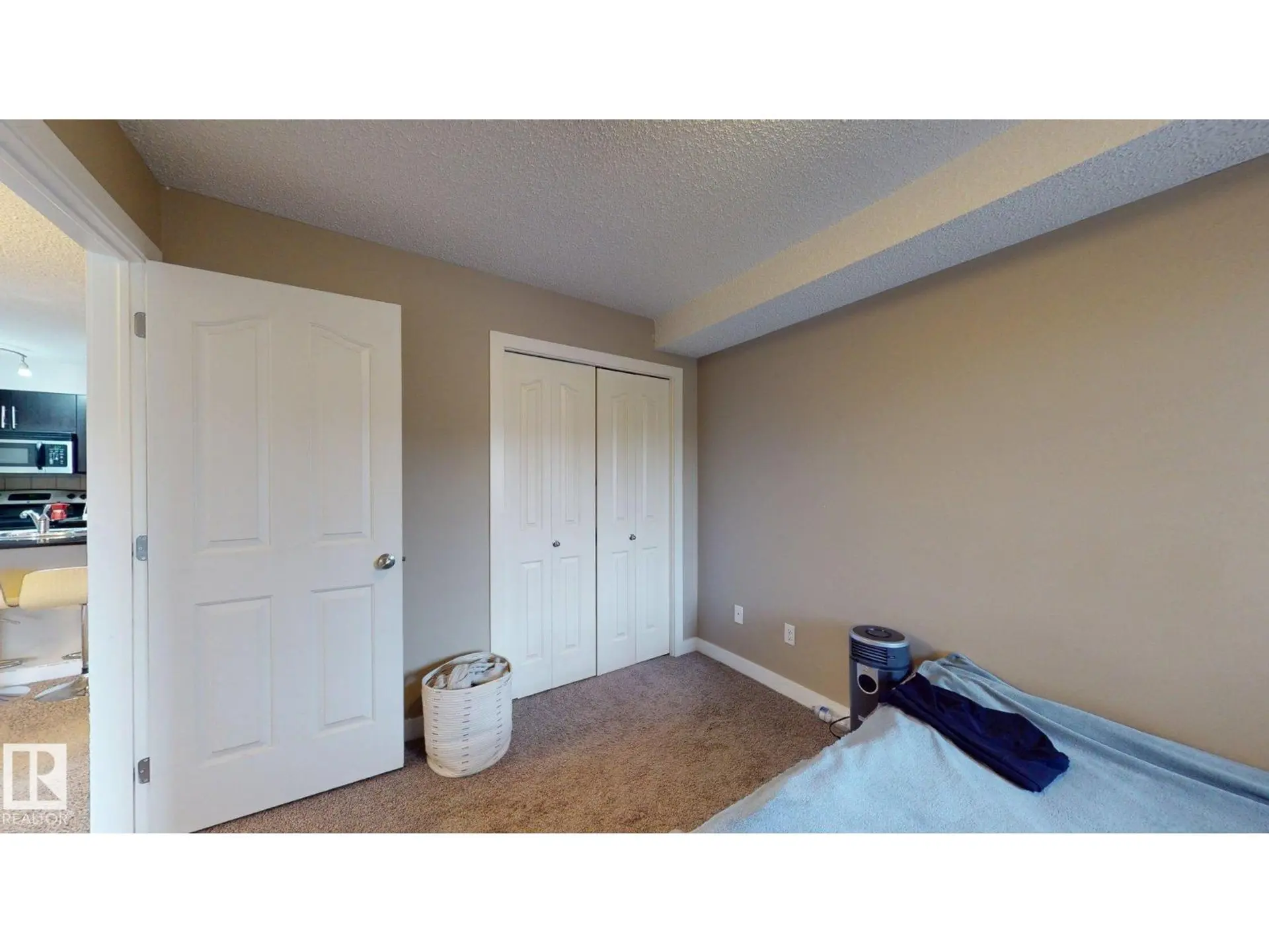 #207 11816 22 AV SW - Image 11