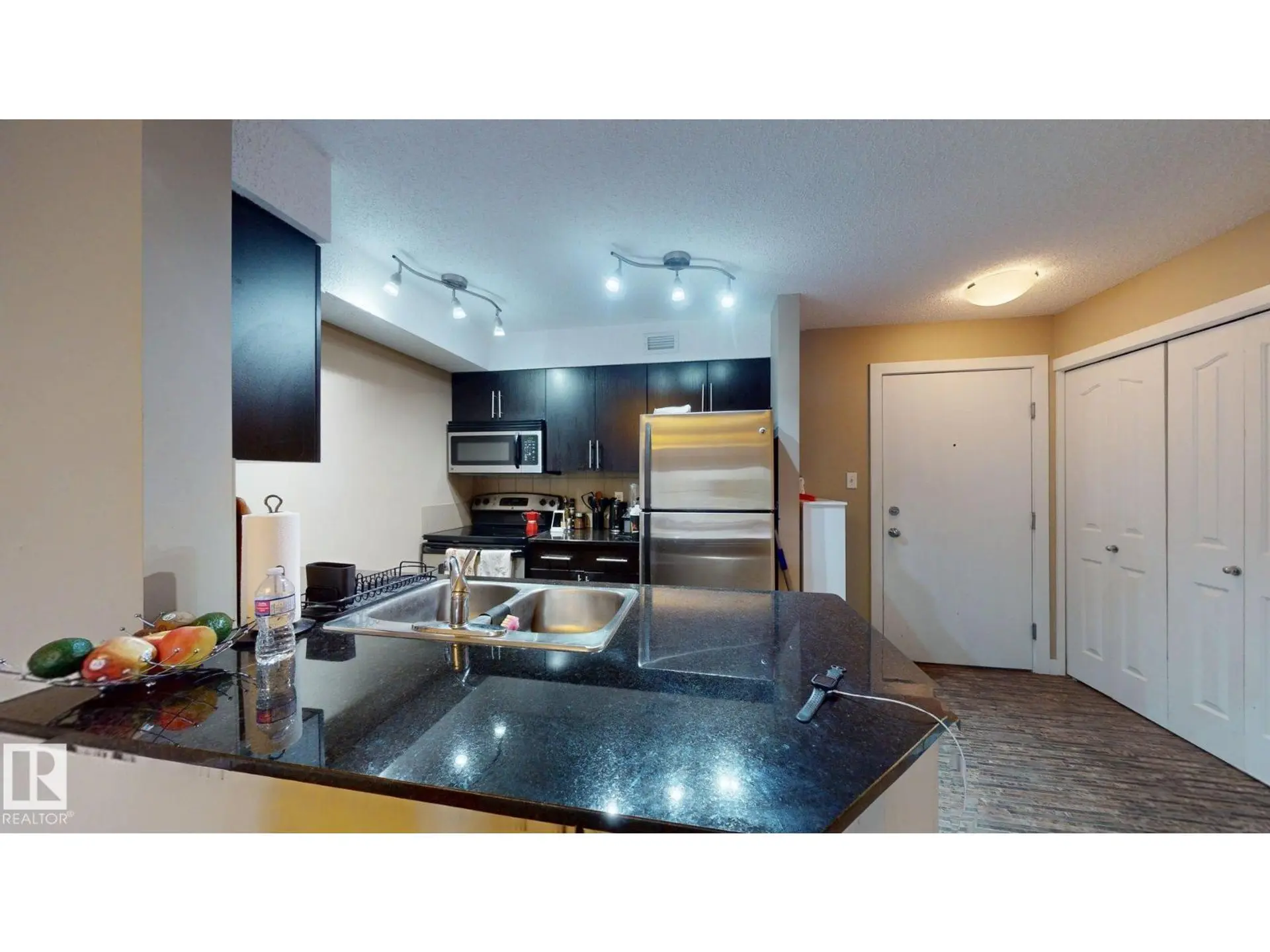 #207 11816 22 AV SW - Image 13