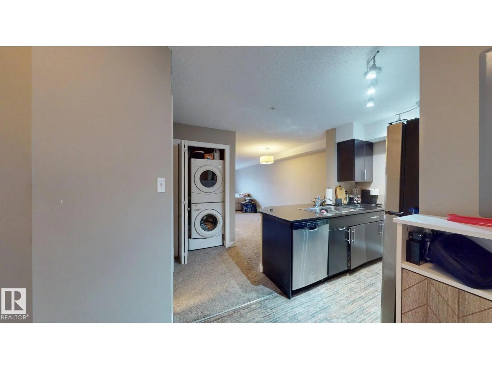 #207 11816 22 AV SW - Image 15