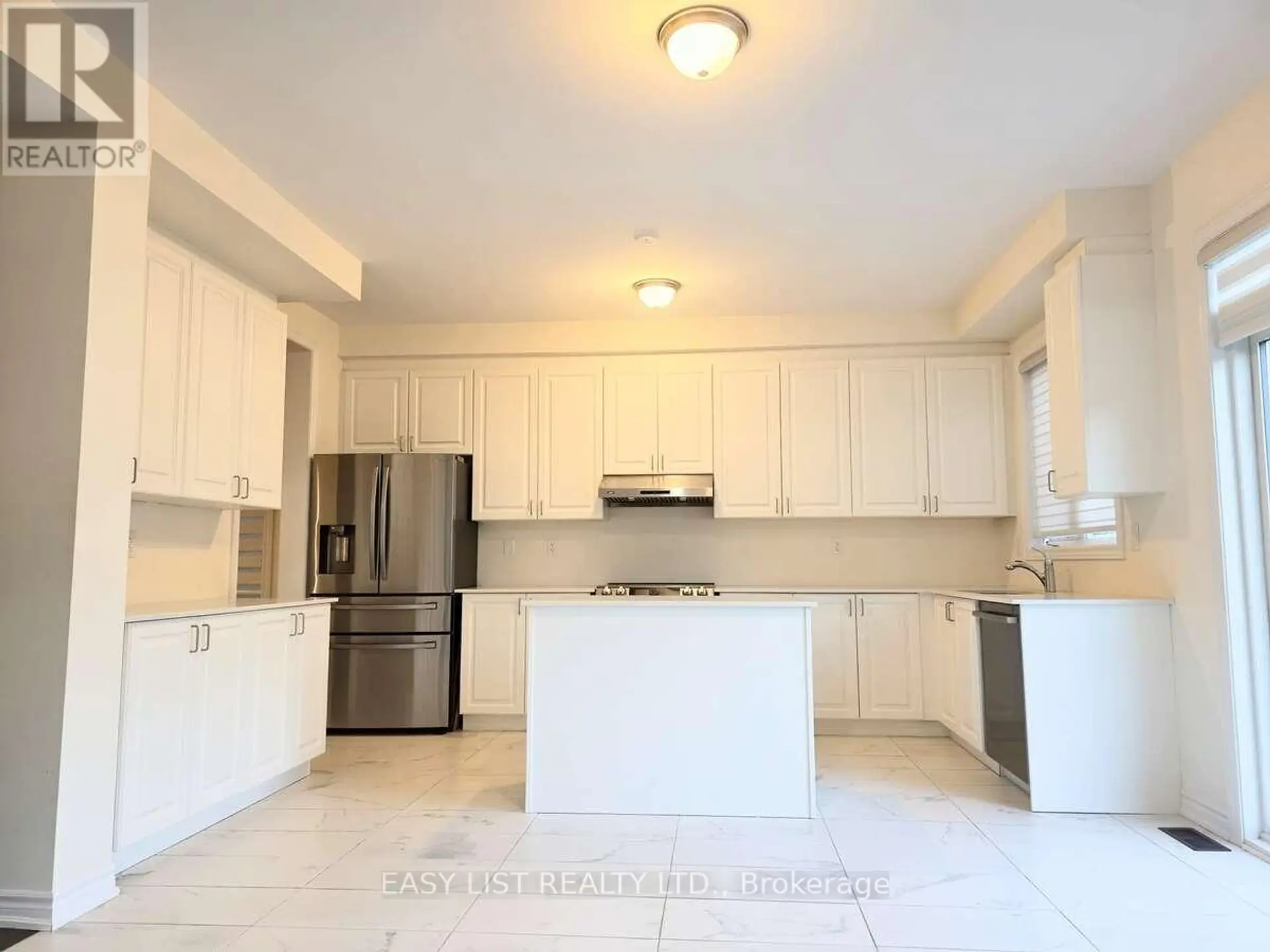 37 ROYAL FERN CRESCENT - Image 5