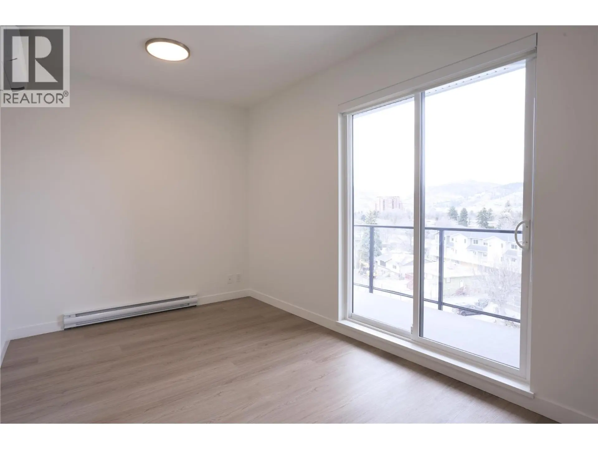 #510 1380 Pridham Avenue - Image 3