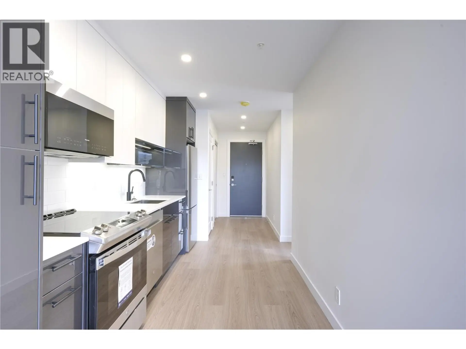 #510 1380 Pridham Avenue - Image 9