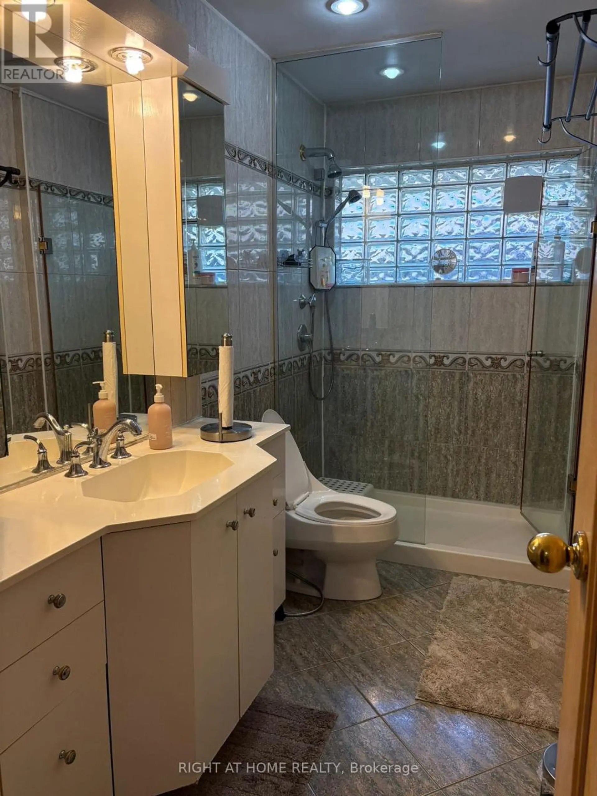 128 WOODWARD AVENUE - Image 4