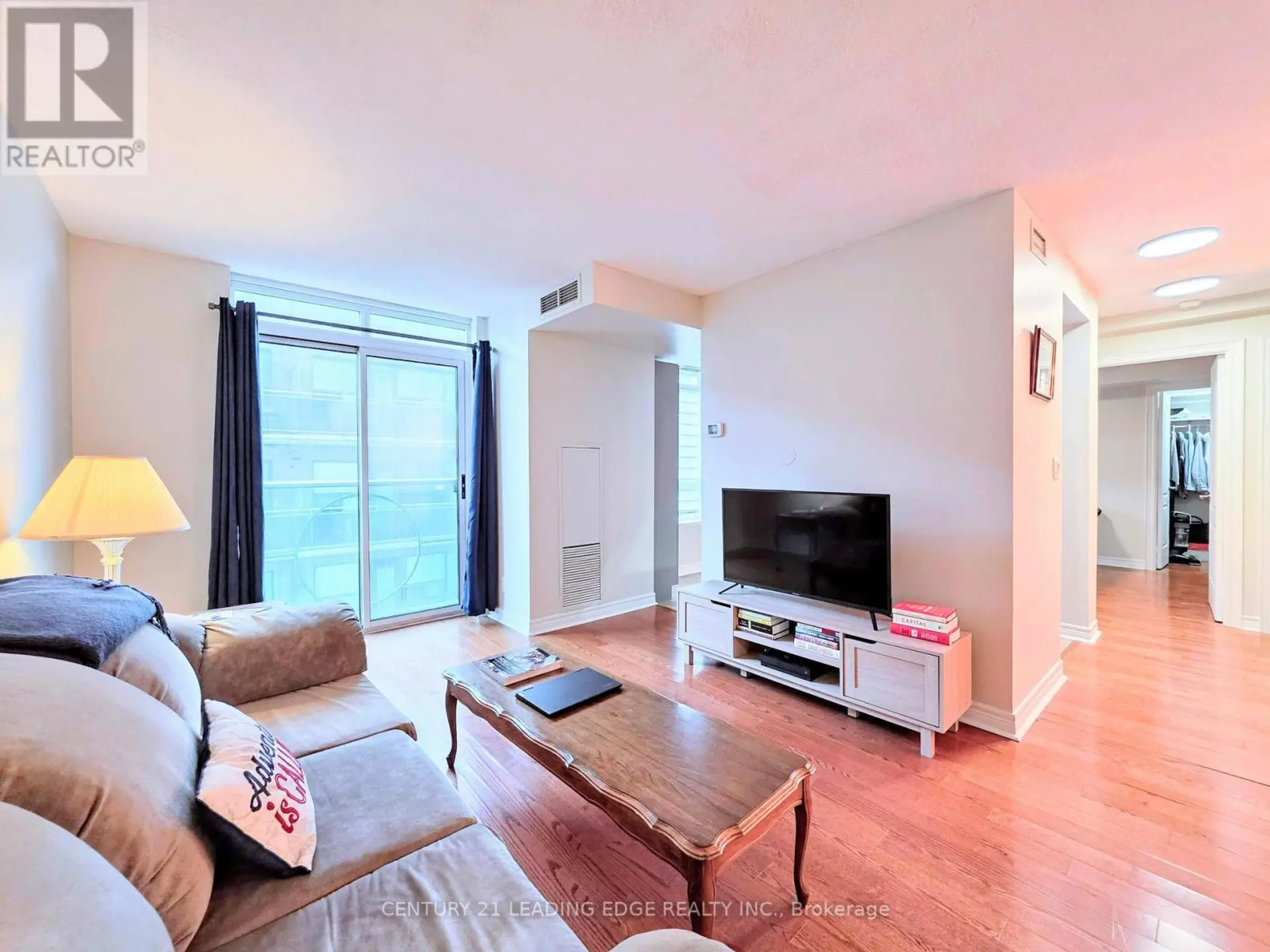 #1012 212 EGLINTON AVENUE E - Image 9