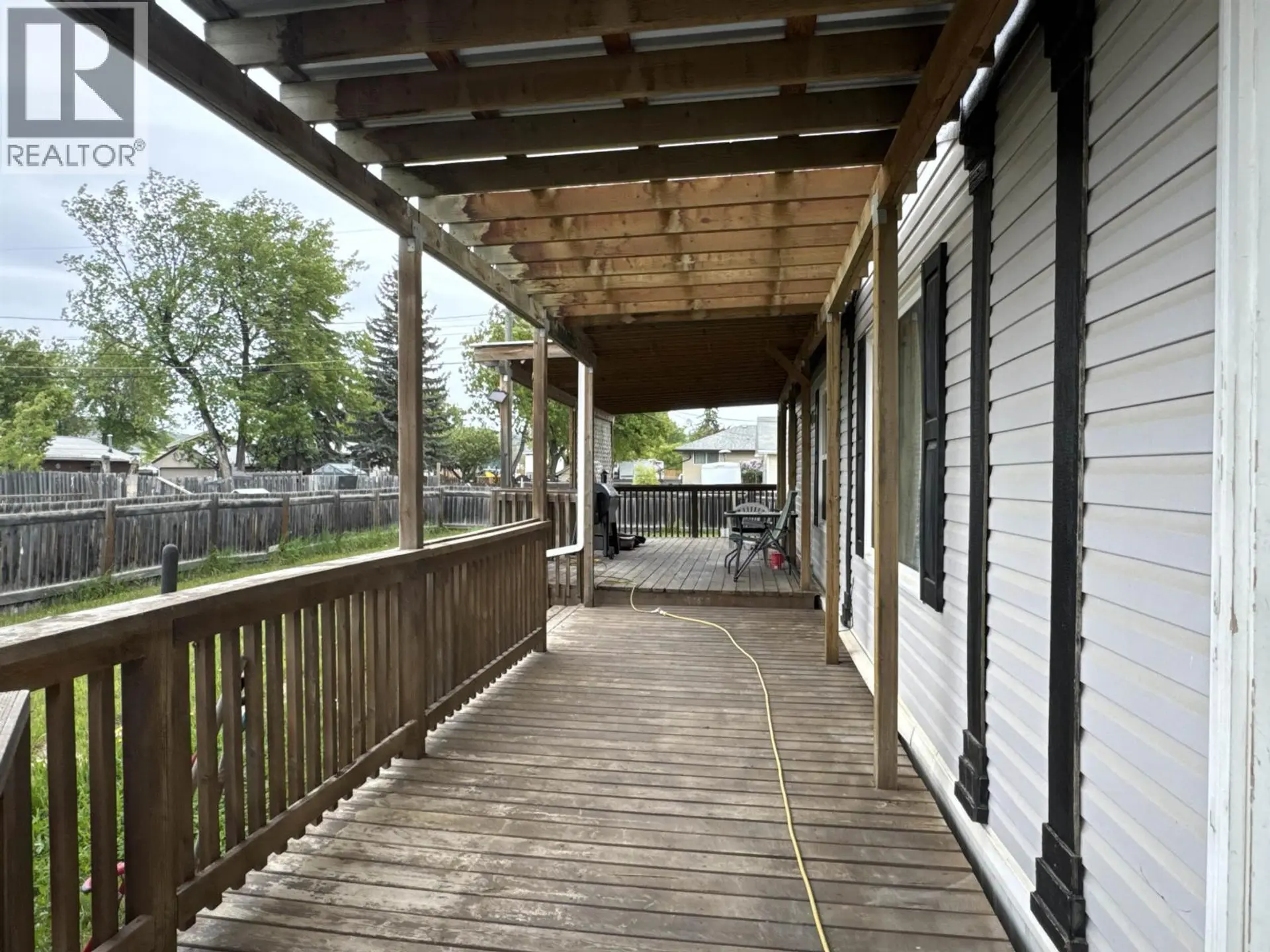10495 102 STREET - Image 13