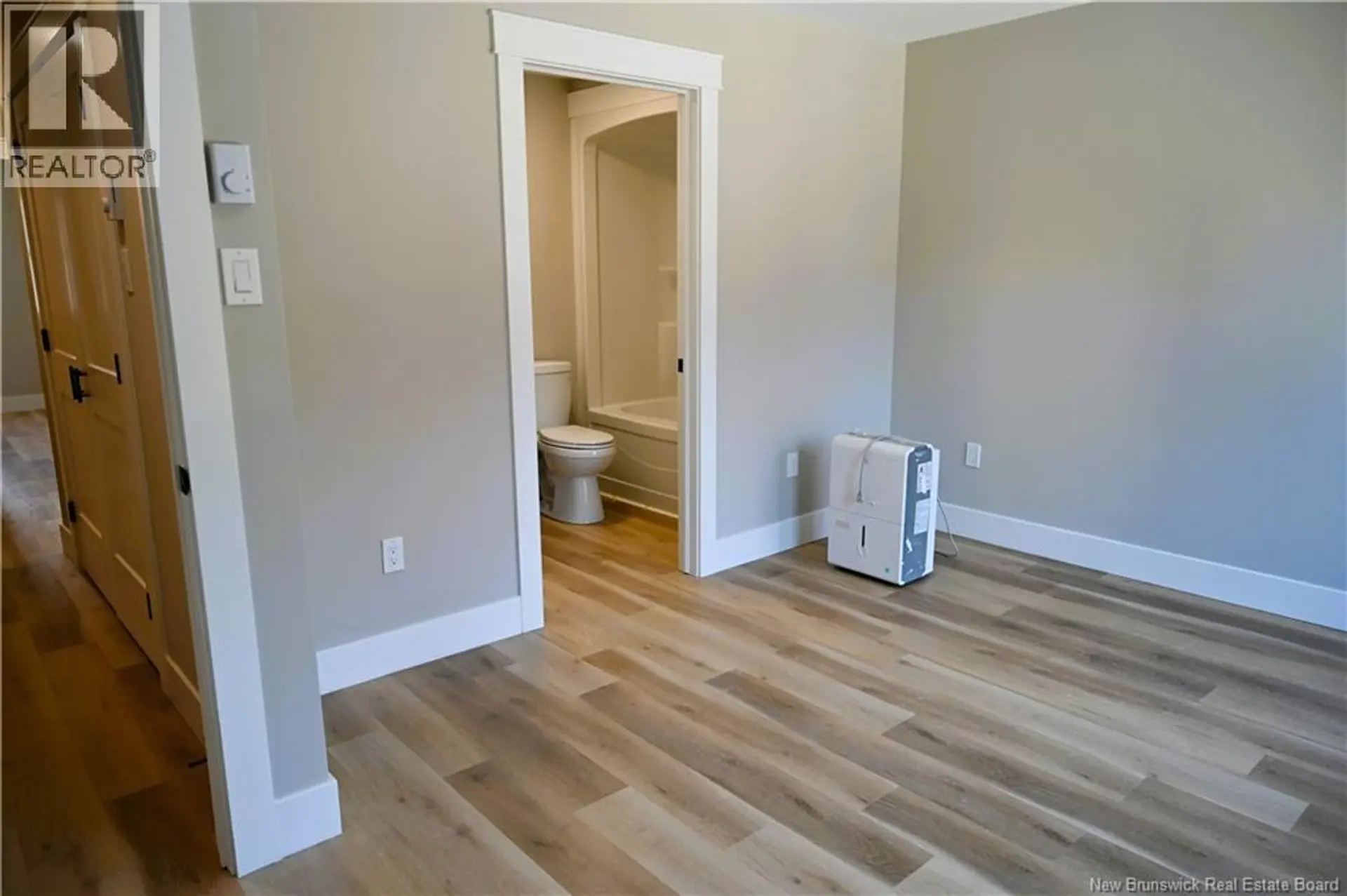 29 Arlington Crescent - Image 12
