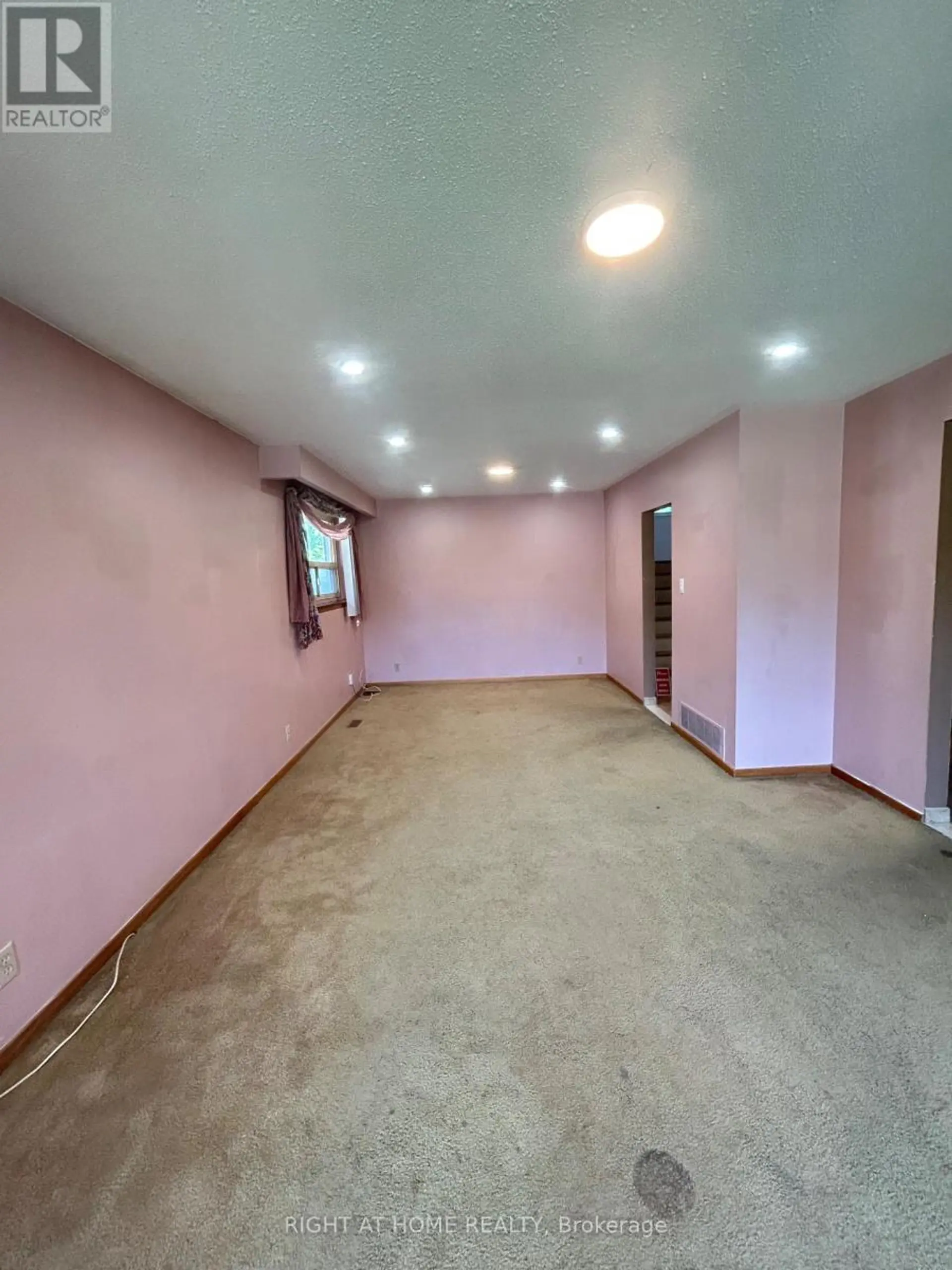 1010 BLOOR STREET - Image 19
