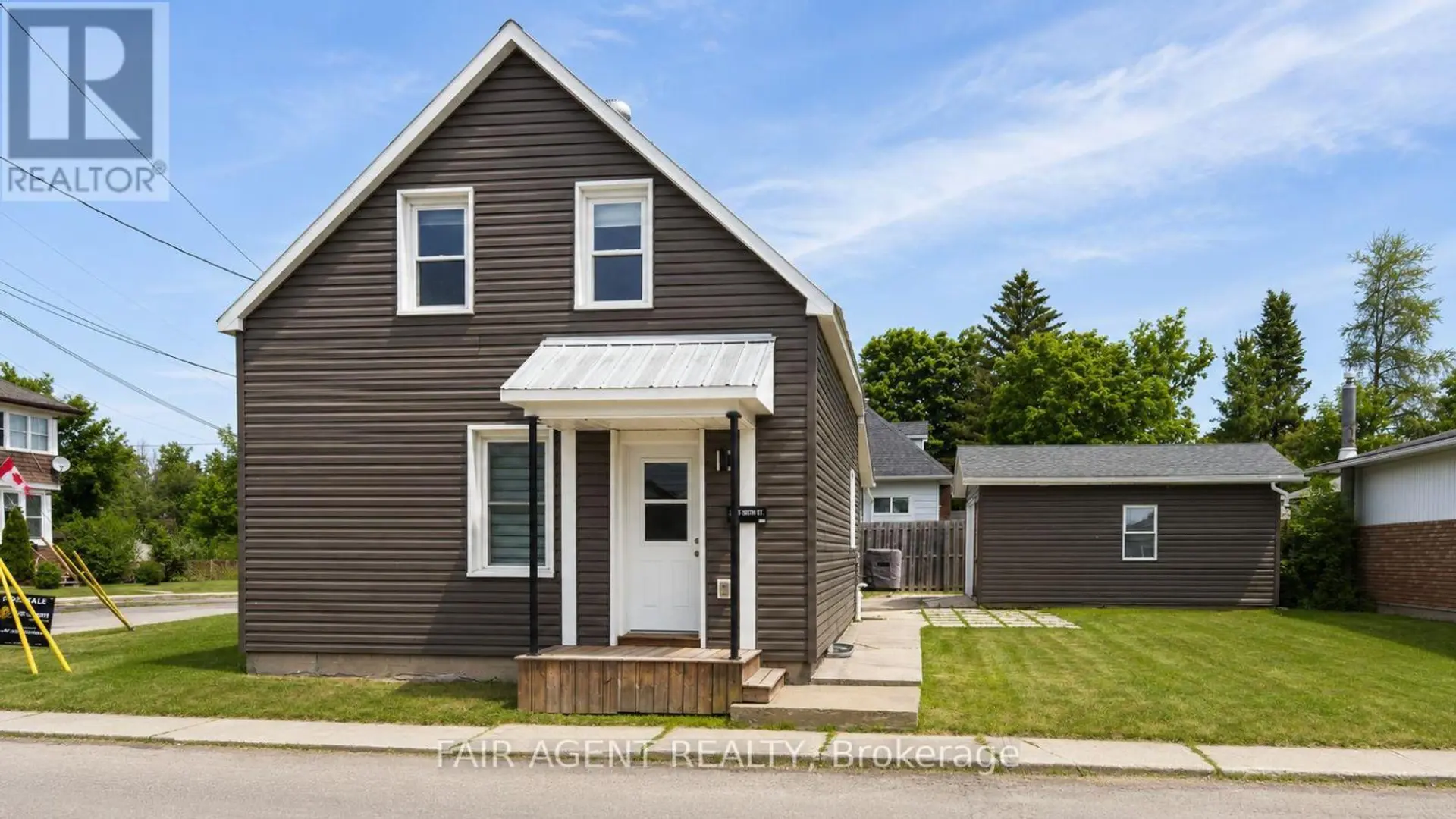 81 BANK STREET S - Image 1