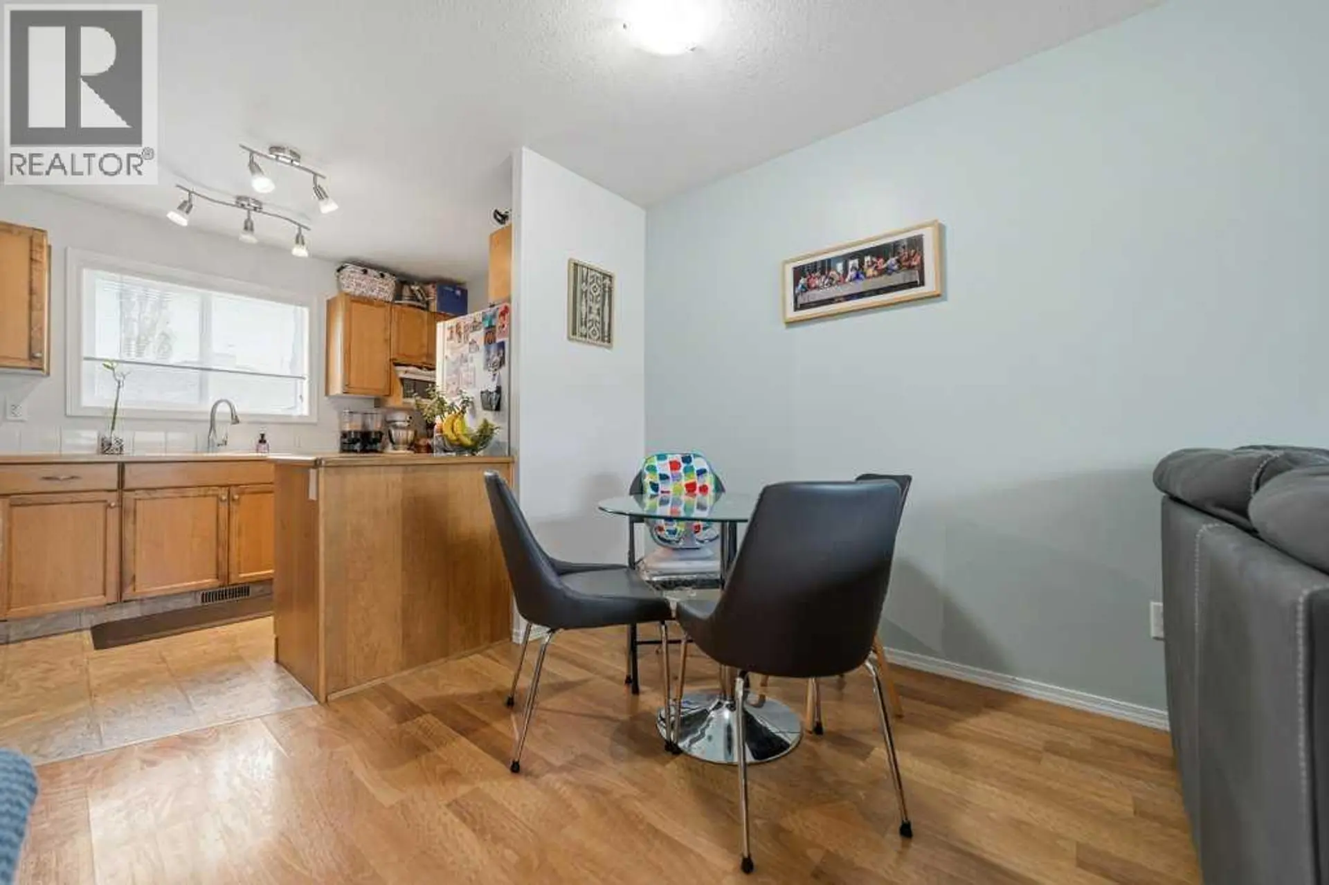 #6 109 Silkstone Road W - Image 5