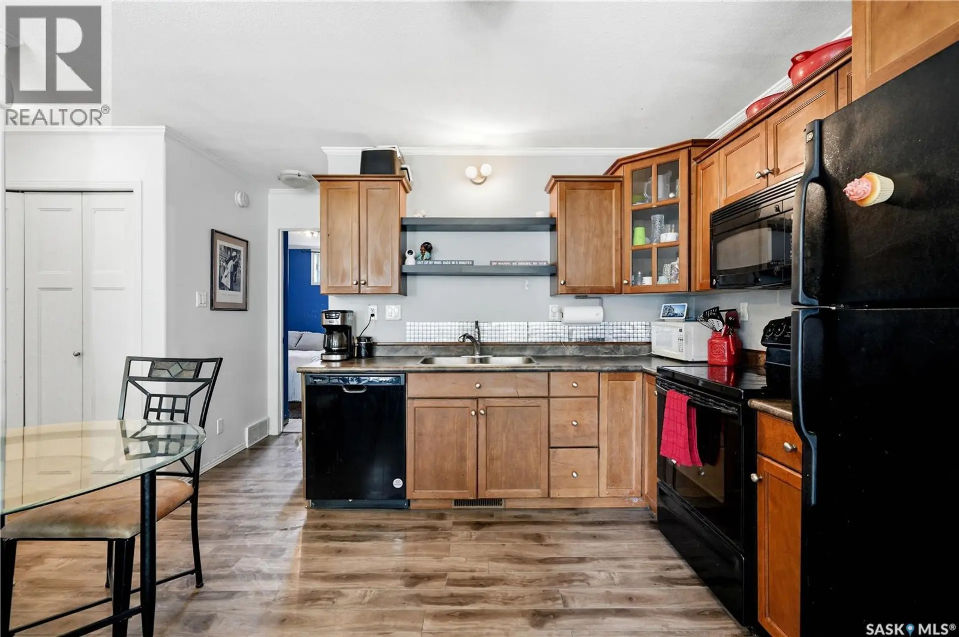 #705 1022 Hampton CIRCLE - Image 7