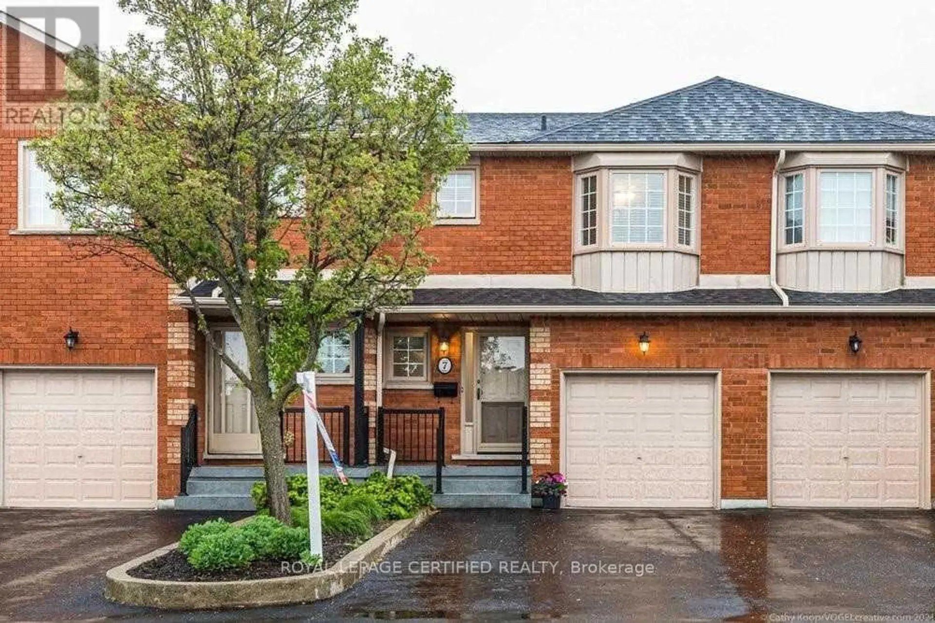 7-255 MOUNT ALBION ROAD - Image 1