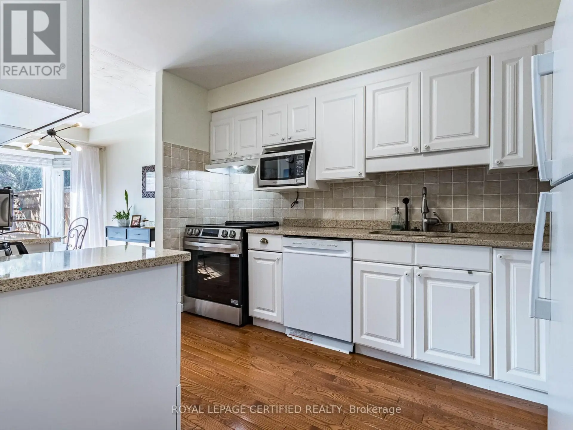 7-255 MOUNT ALBION ROAD - Image 11