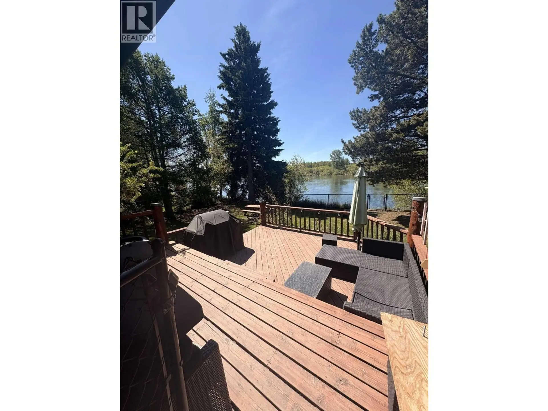 330 REID DRIVE - Image 11