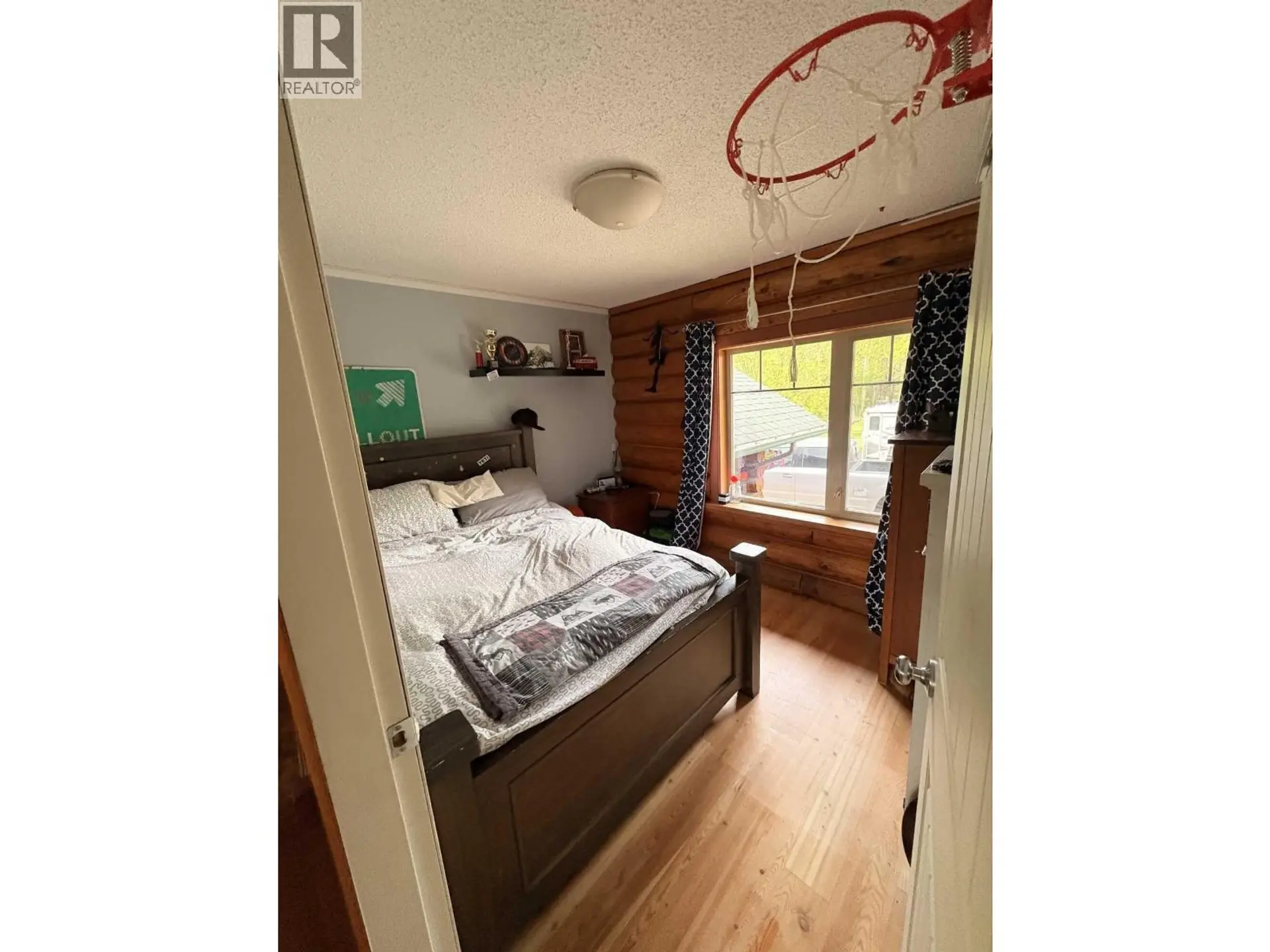 330 REID DRIVE - Image 13
