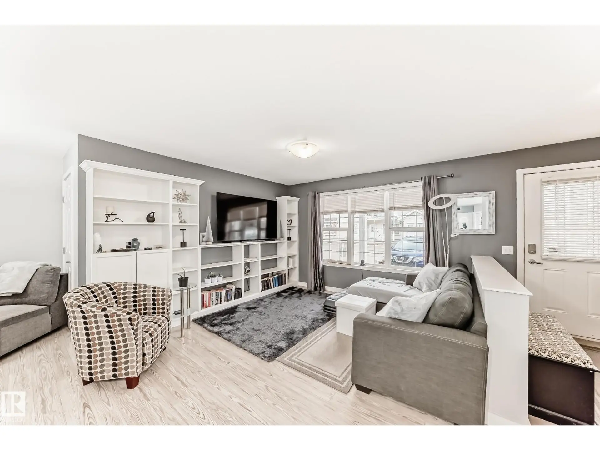 #53 150 EDWARDS DR SW - Image 10
