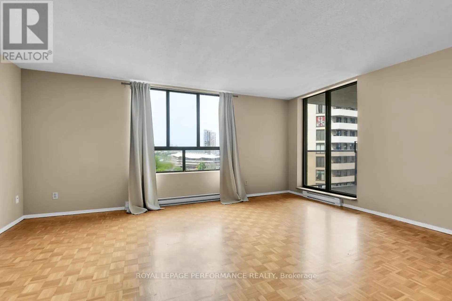 #1107 475 LAURIER AVENUE W - Image 6