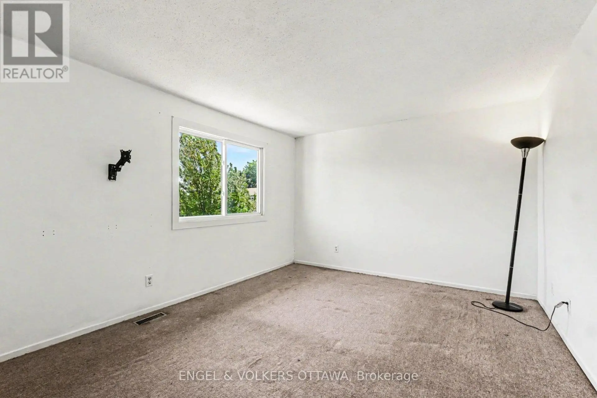 4557 DORA CRESCENT - Image 10