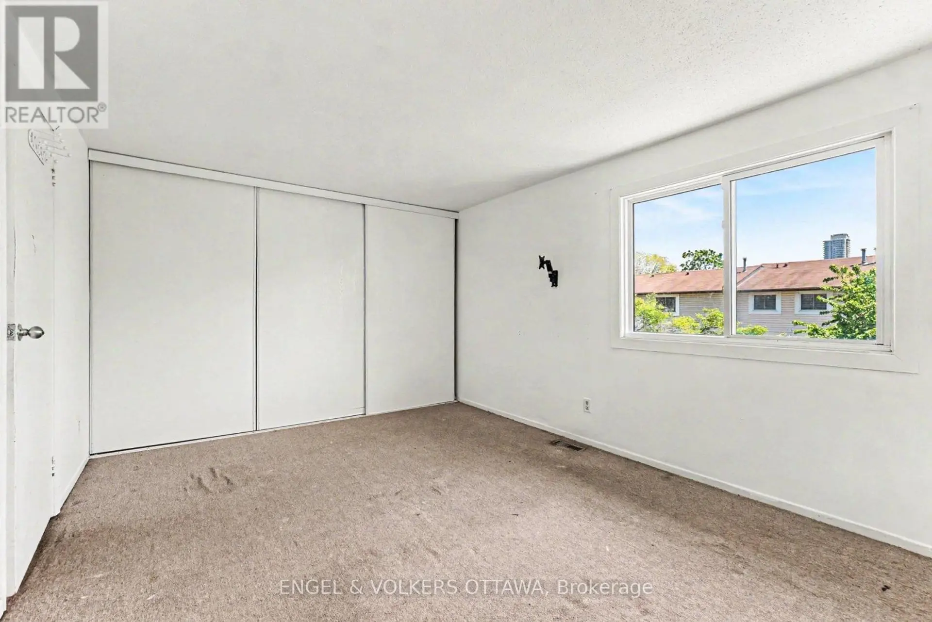 4557 DORA CRESCENT - Image 11