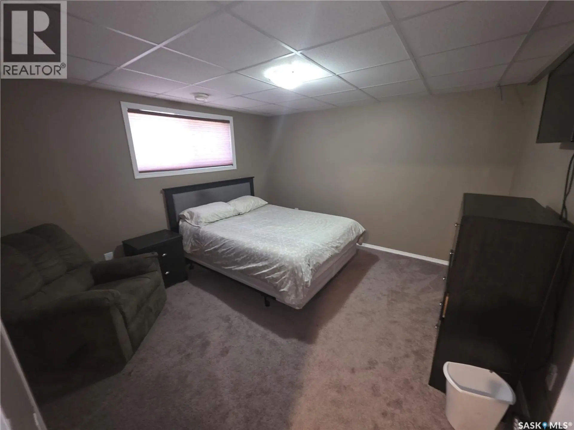 #714 Columbia AVENUE - Image 11