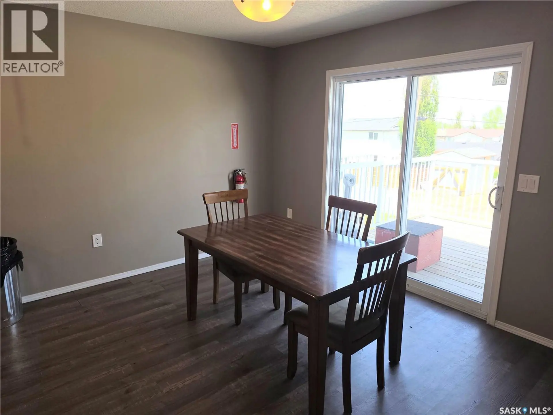 #712 Columbia AVENUE - Image 4