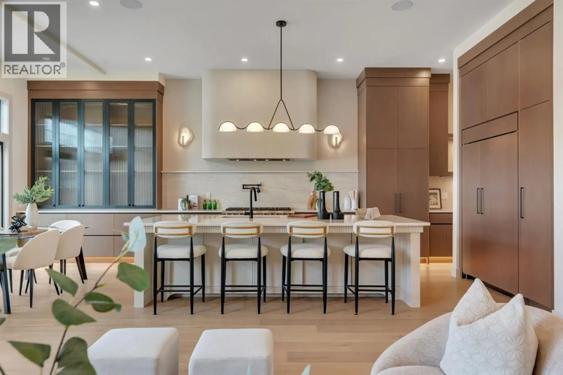 4110 18 Street SW - Image 15